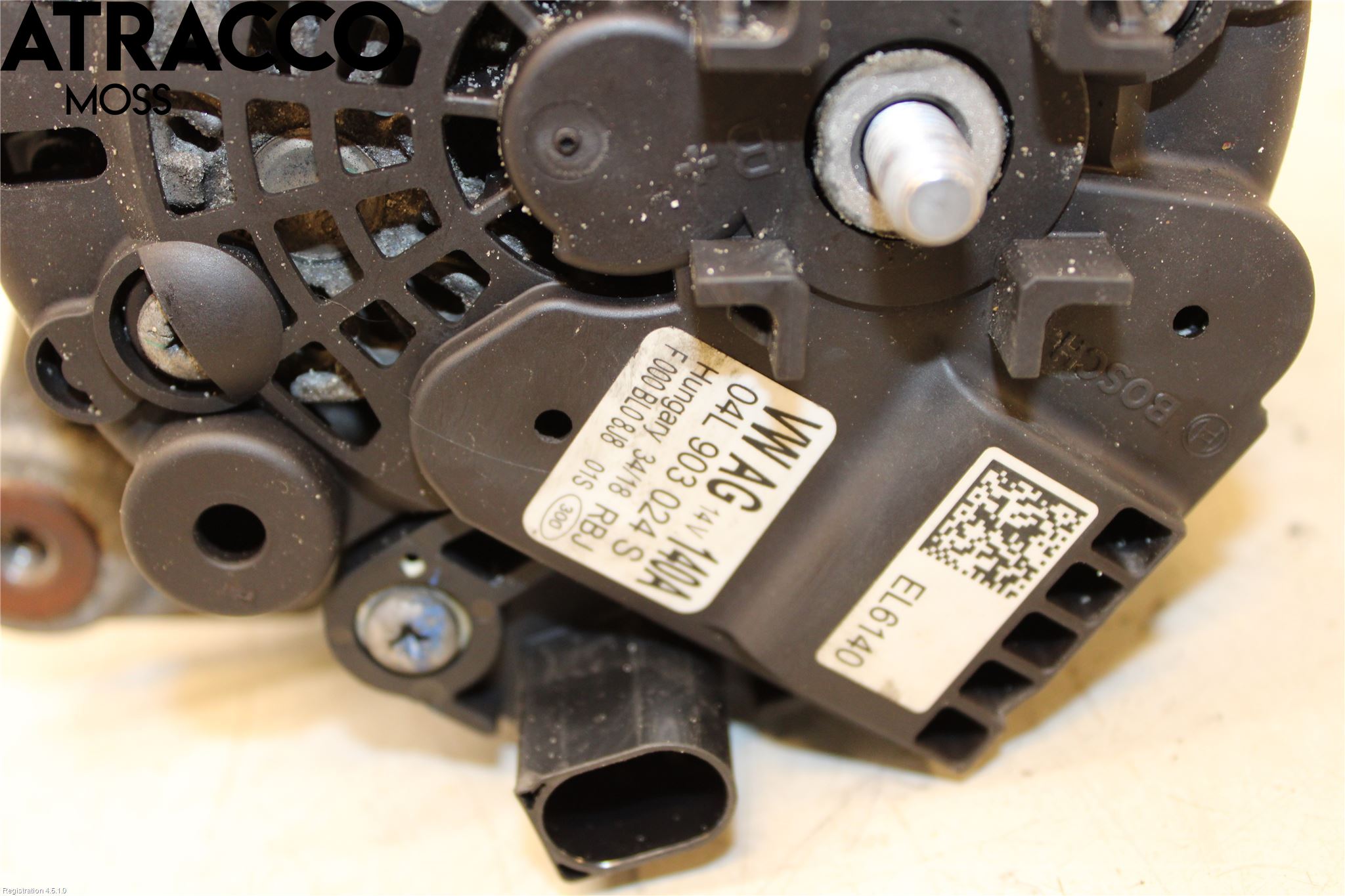 Volkswagen VW CADDY      04-10 Dynamo