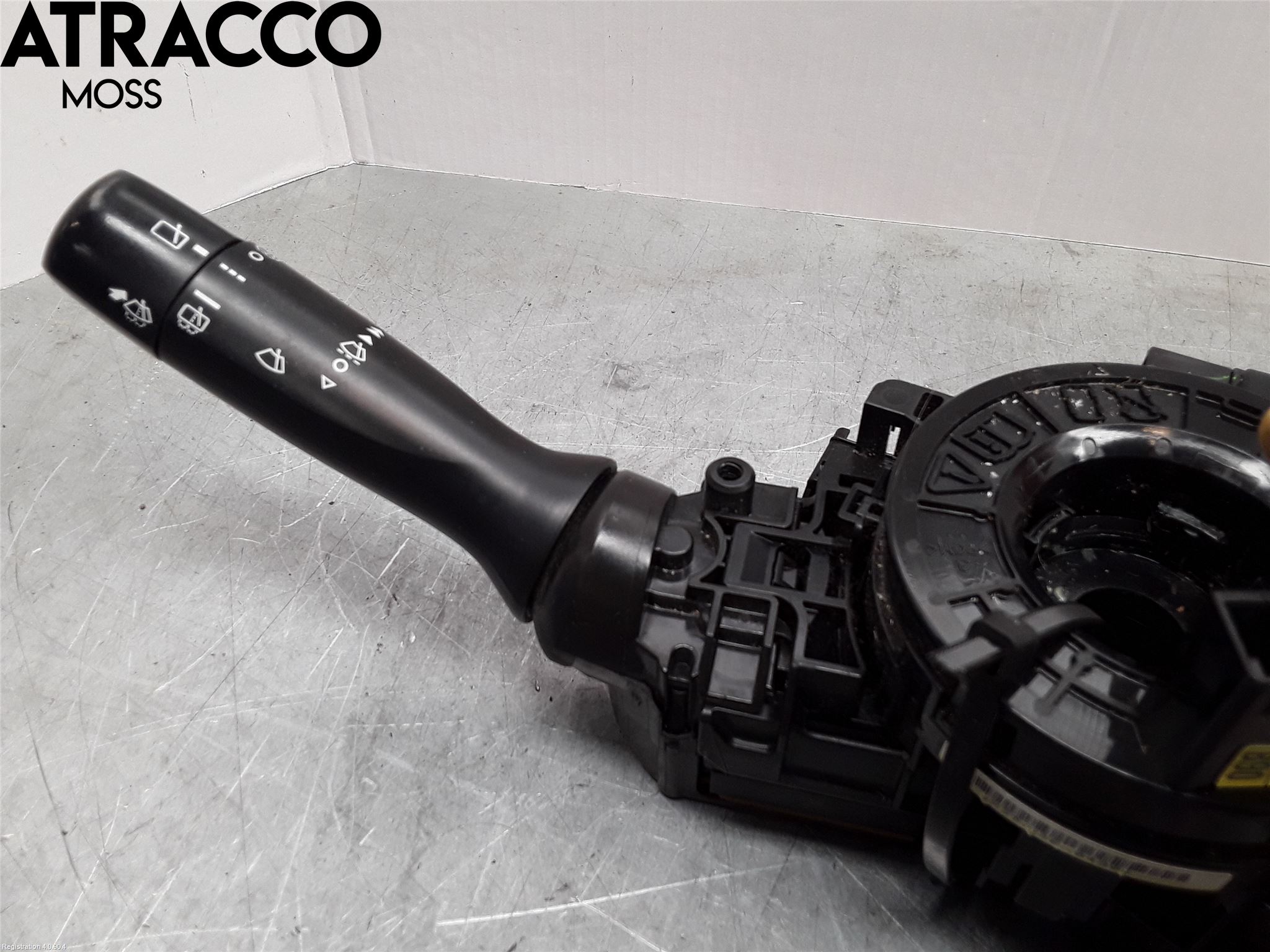 Toyota YARIS XP130 12-14 Bryter Ratt Kombi H Og V