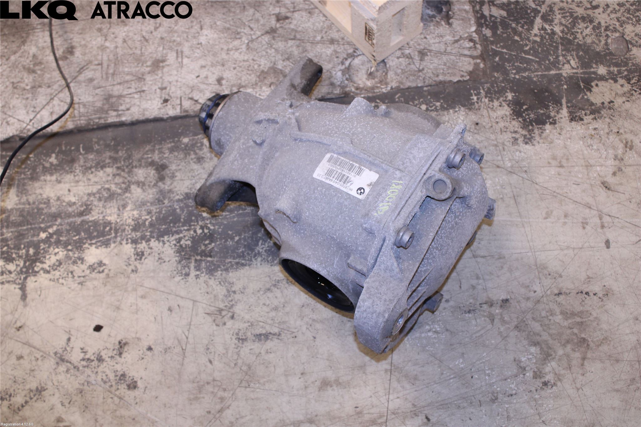 BMW 5 G30/G31/F90 17-23 Bakaksel Kardang Bak -Diff