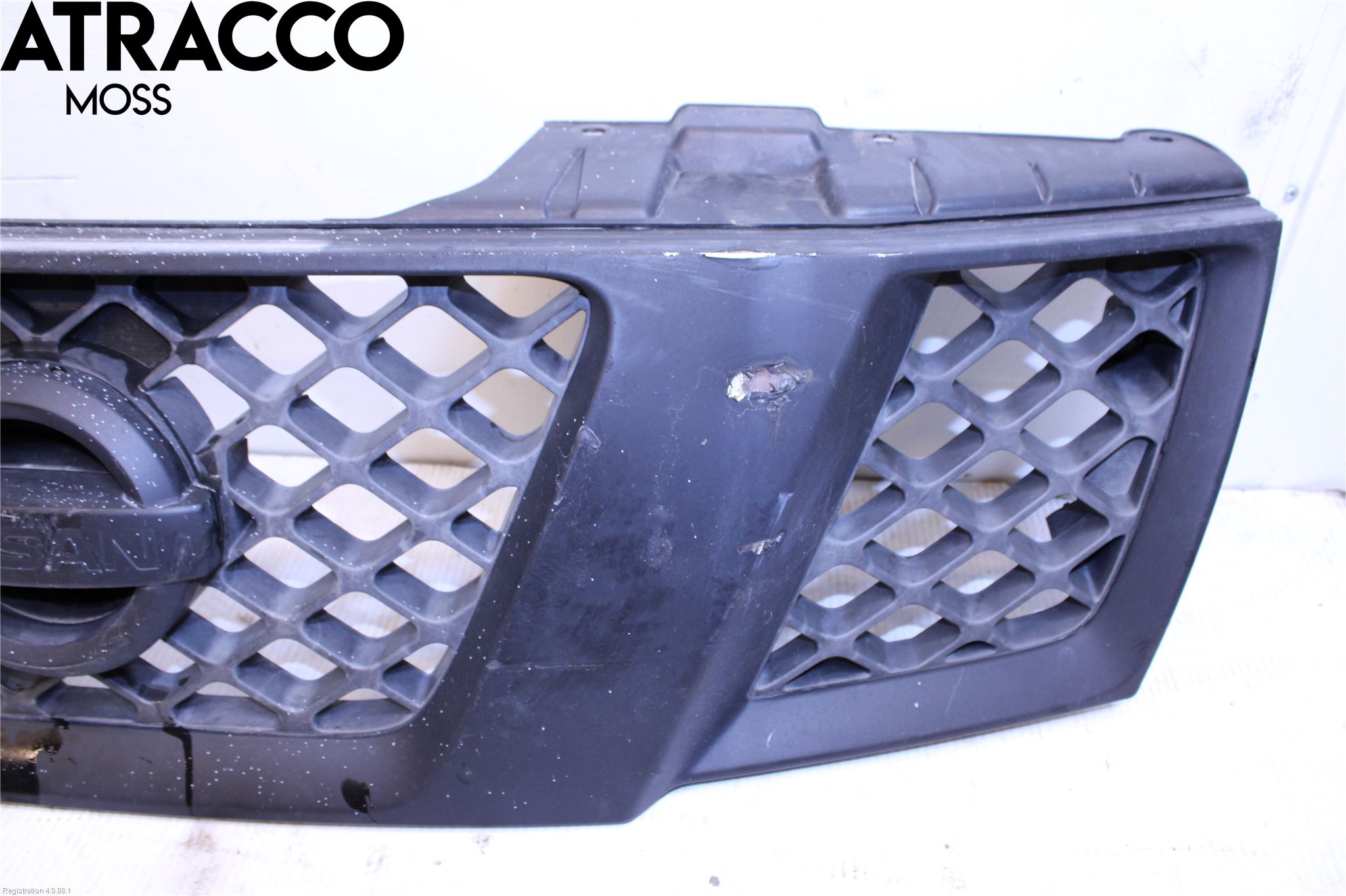 Nissan PATHFINDER R51 05-12 Grill Komplett