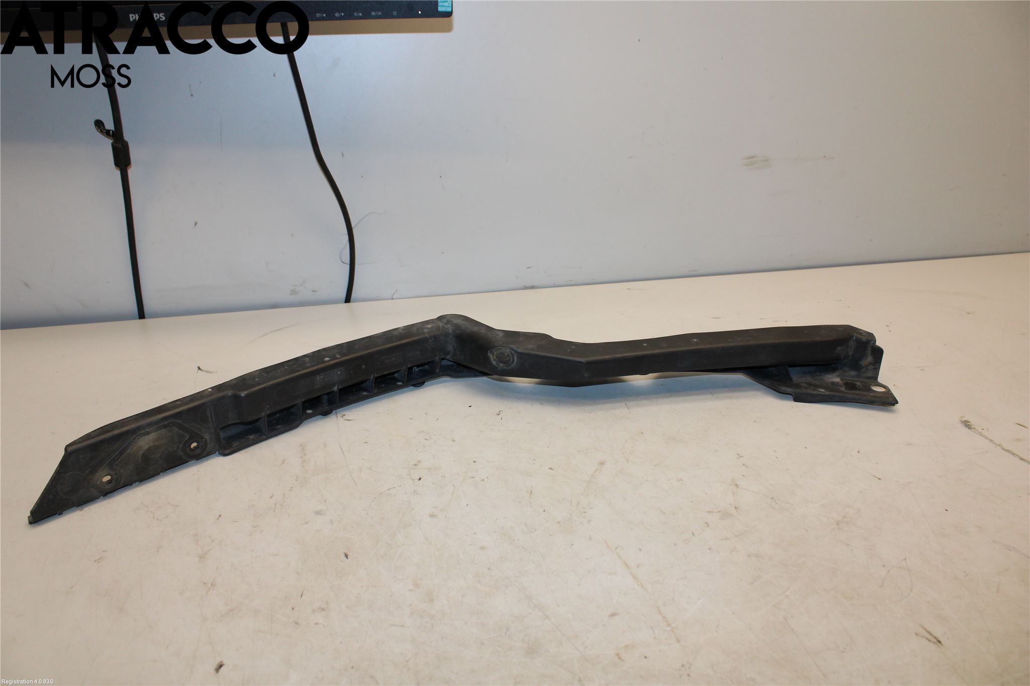 Skoda OCTAVIA (1Z) 05-13 Støtfangerfeste Foran Høyre