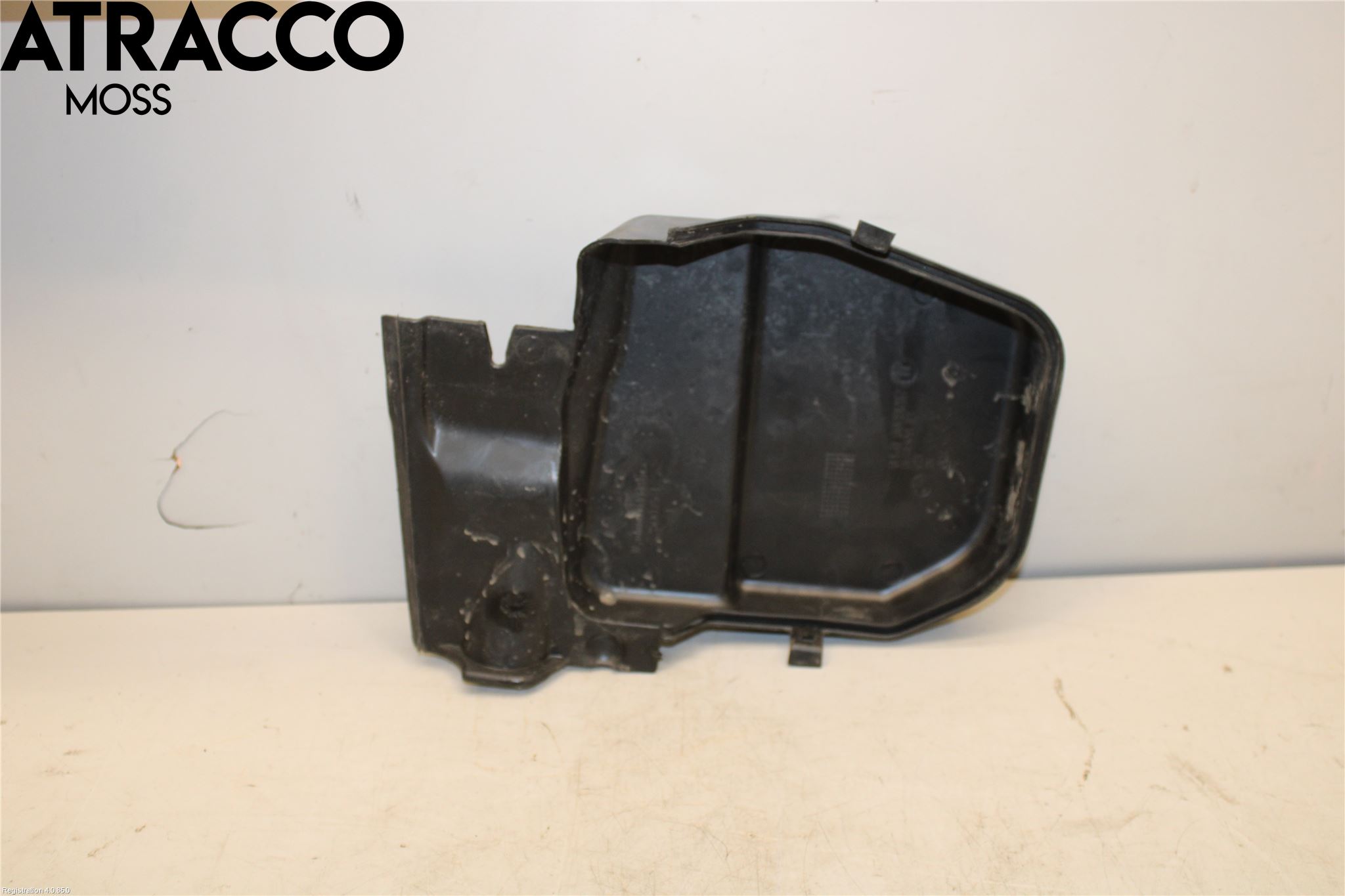 BMW 3 E90/91 SED/TOU 05-12 Visker Deksel-Grill-Under Frr