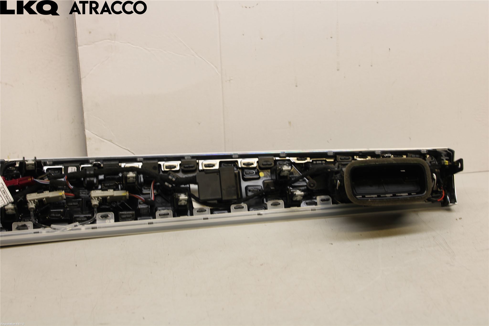 BMW 5 G30/G31/F90 17-23 Dashbord Kanal - Dyse