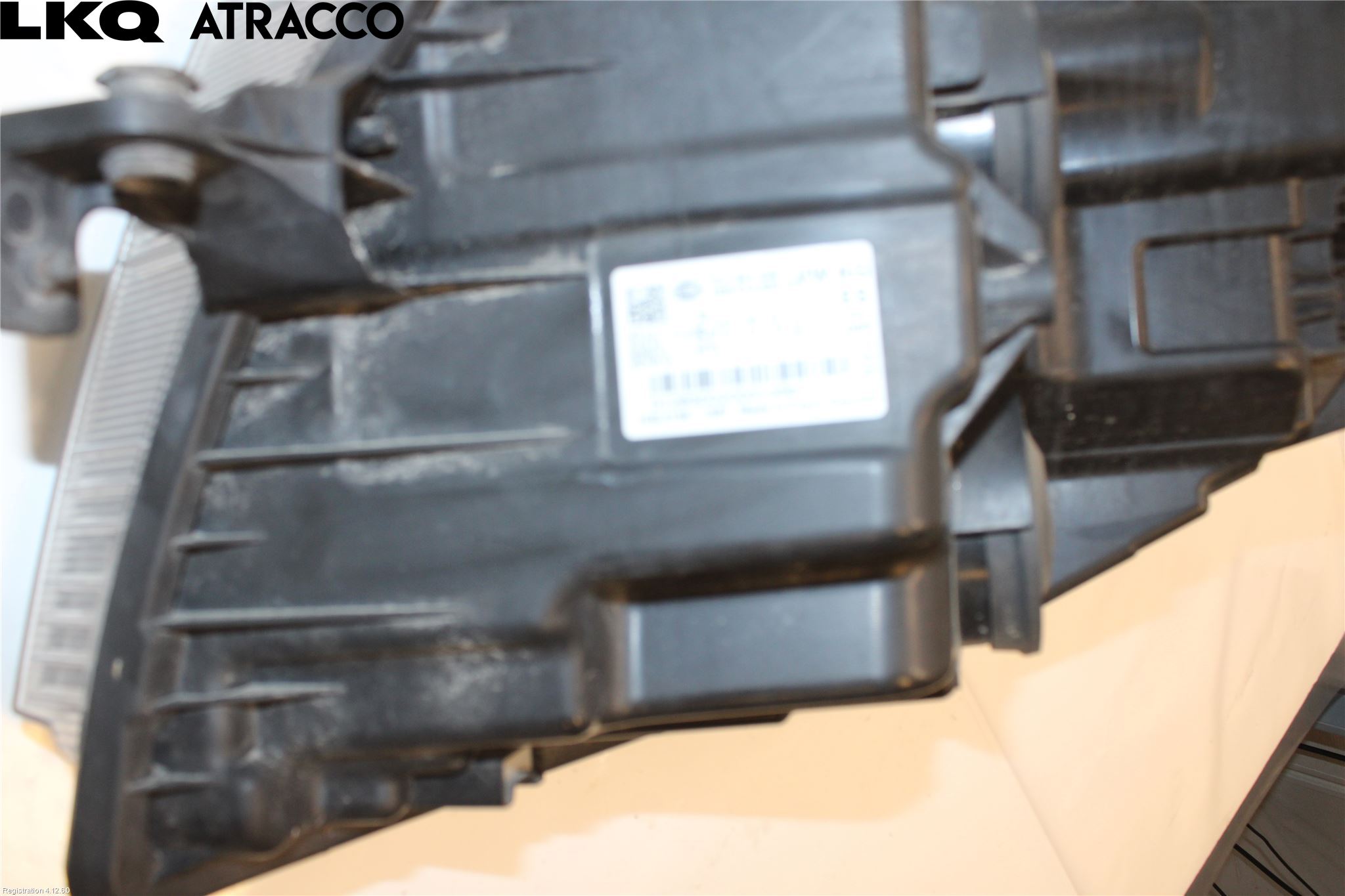 Volkswagen VW CRAFTER II / E-CRAFTER 17- Frontlykt Høyre