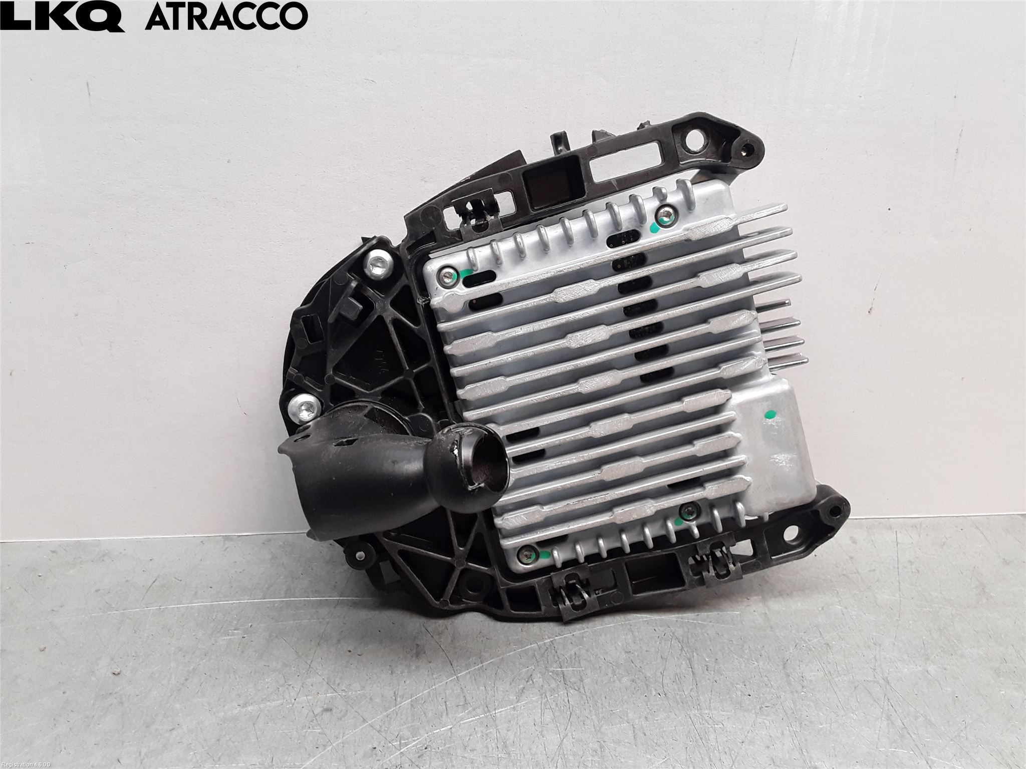 Tesla MODEL S 13- Parkeringshjelp Kamera