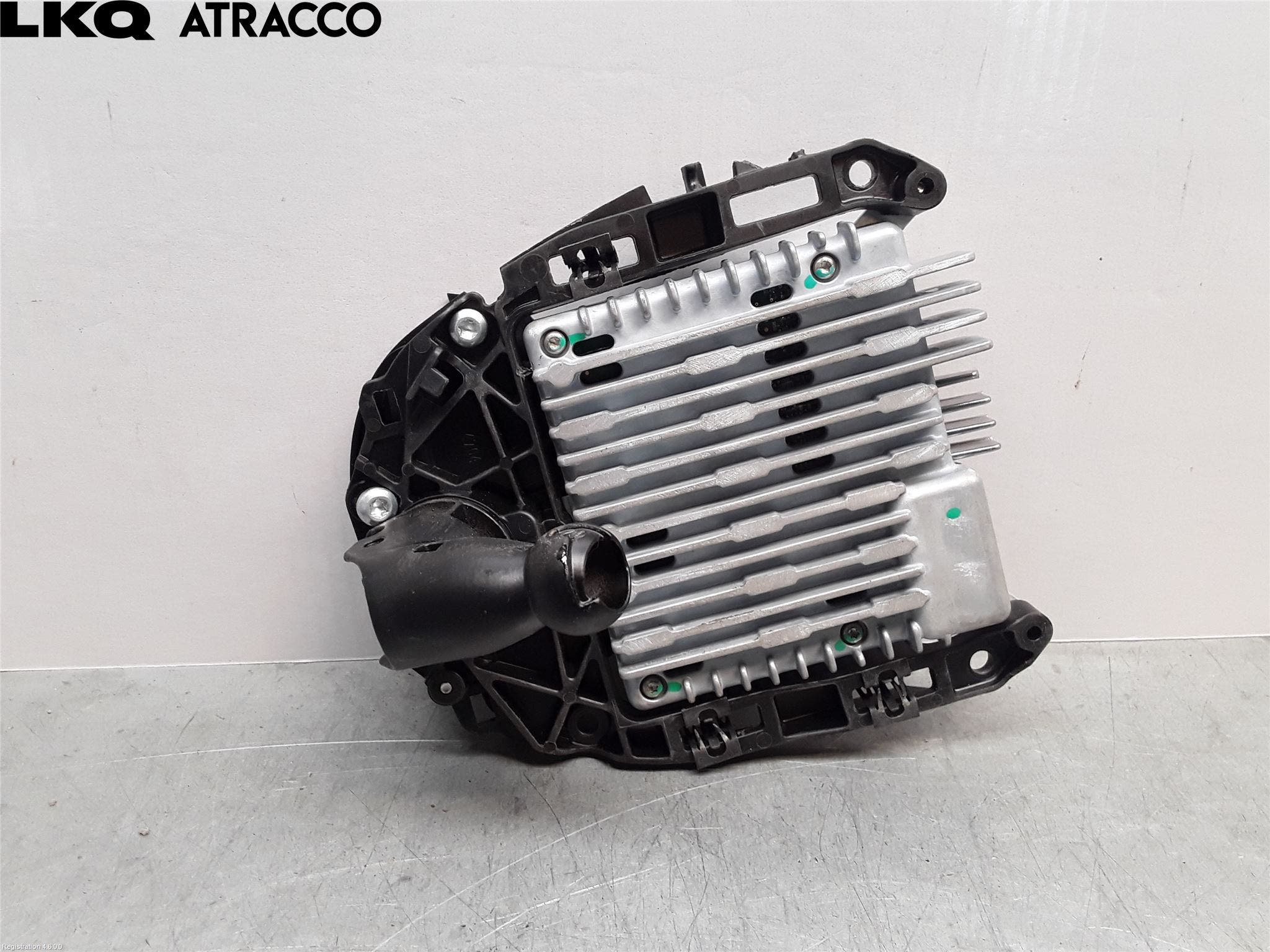 Tesla MODEL S 13- Parkeringshjelp Kamera