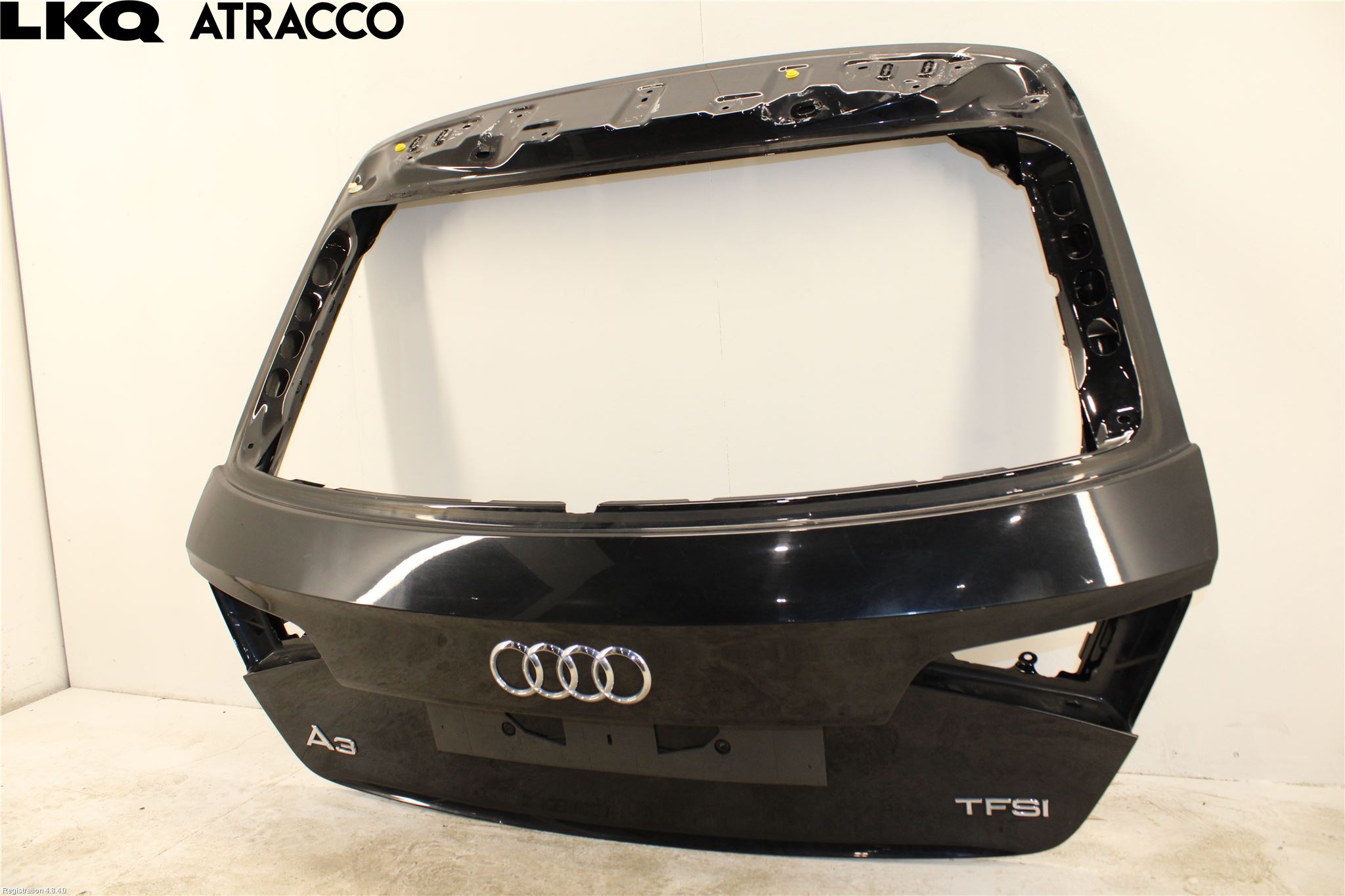 Audi A3/S3 05-13 Bakluke Koffertlokk