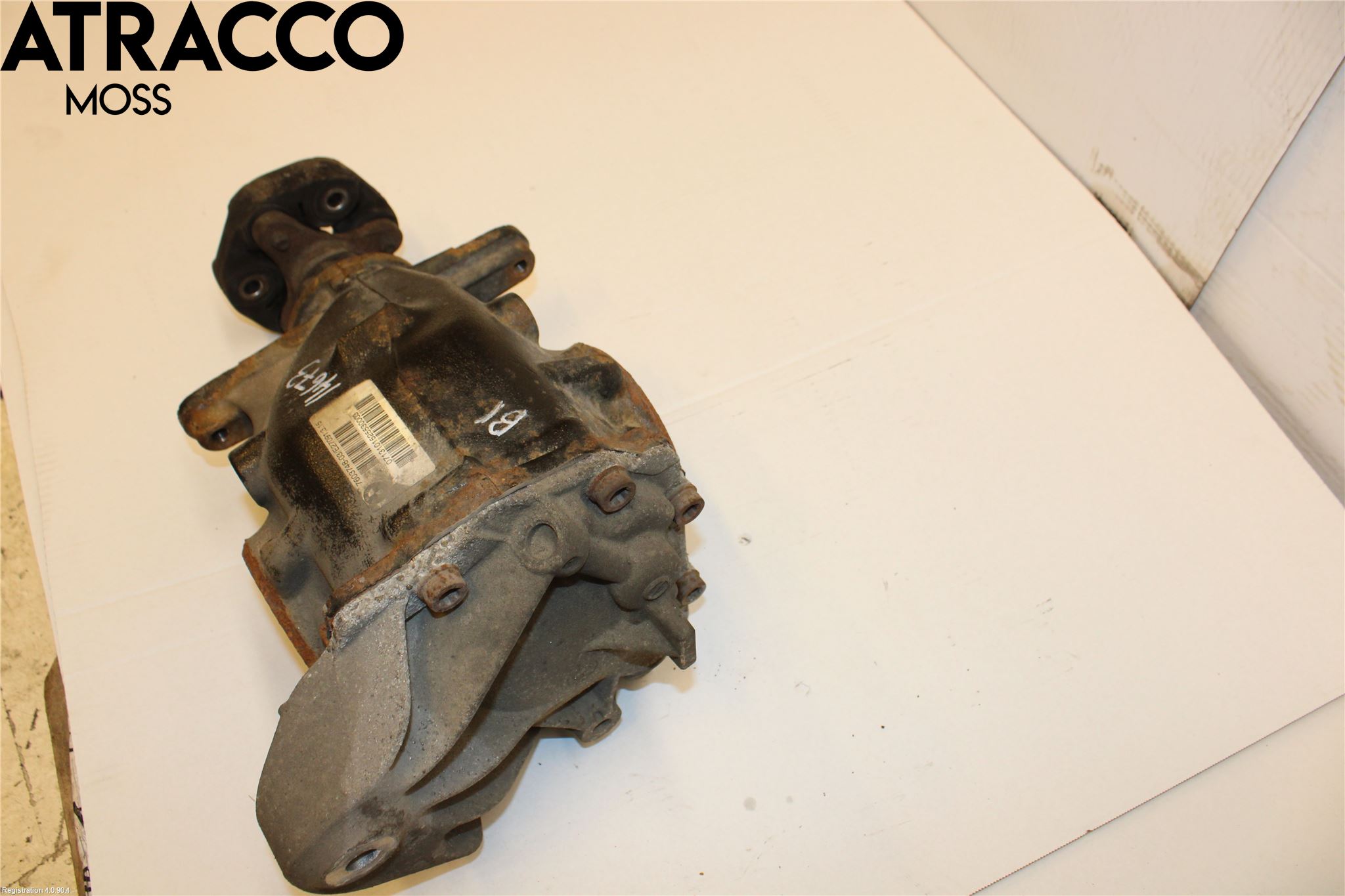 BMW 4 F32/F33/F82/F83 13-20 Bakaksel Kardang Bak -Diff