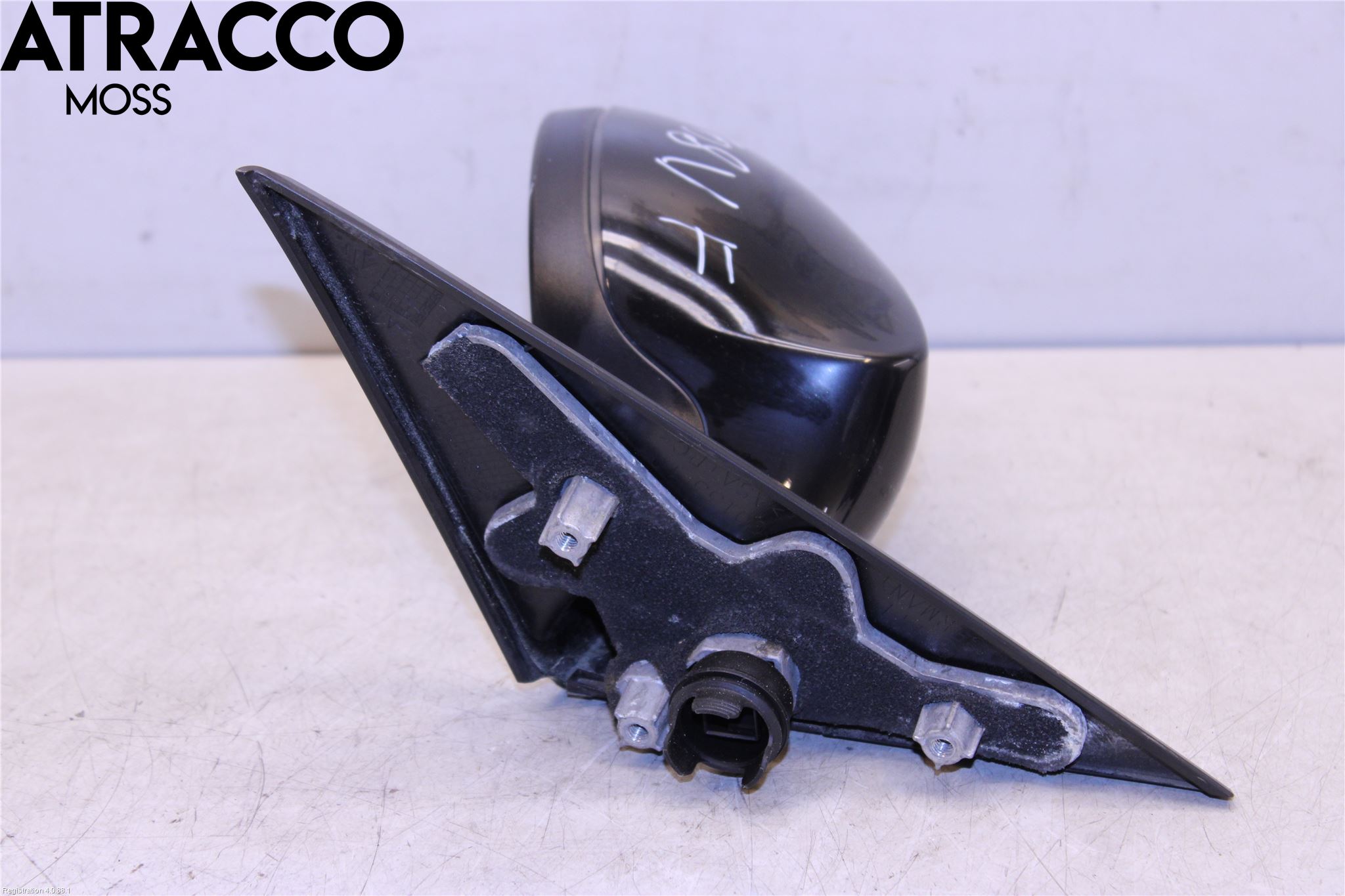 BMW 1 E87/81 5D/3D 03-11 Speil V M-El Justering