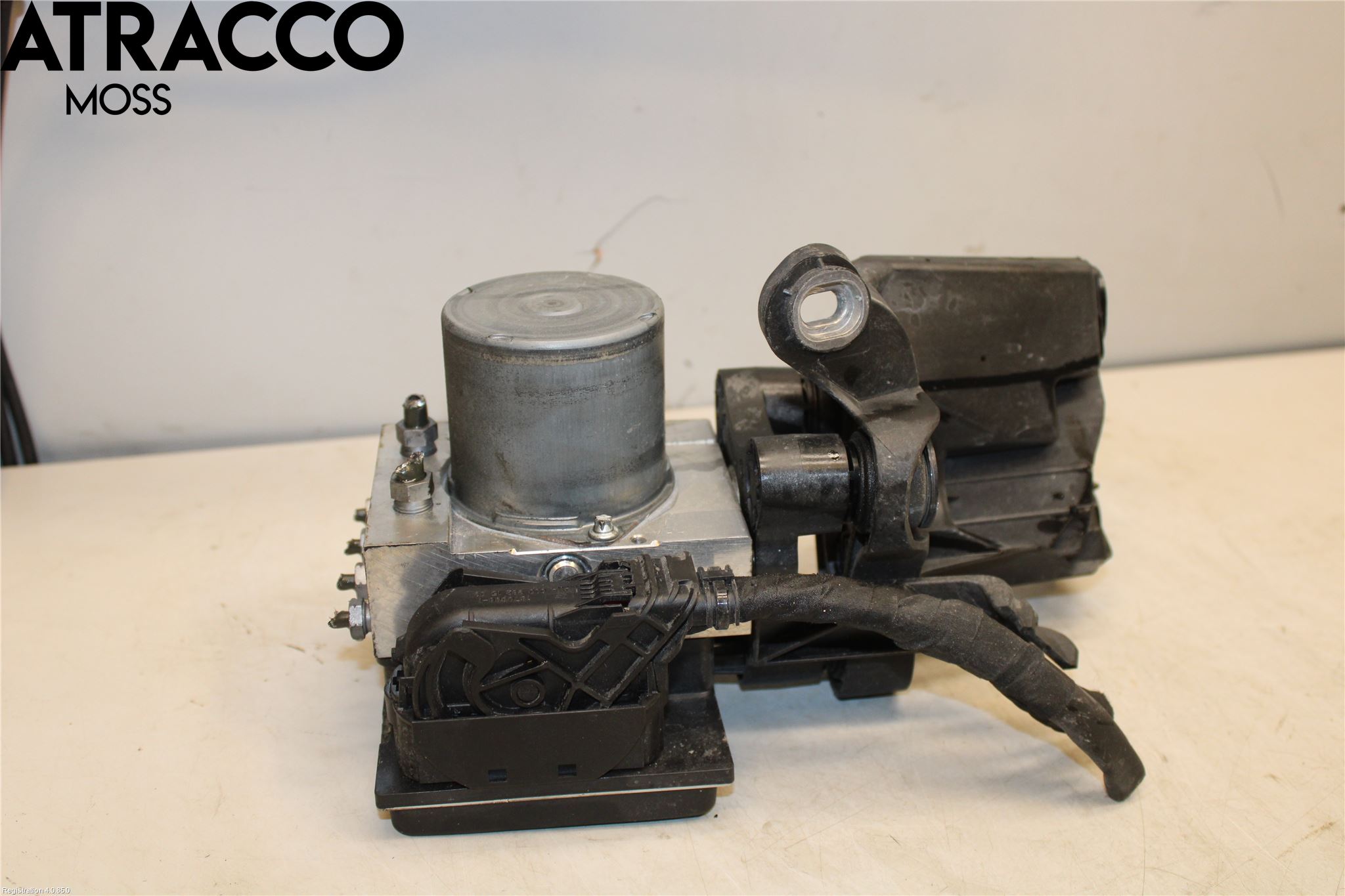 Mercedes-Benz MB E-KLASS (W212) 09-16 Abs Hydraulikkaggregat