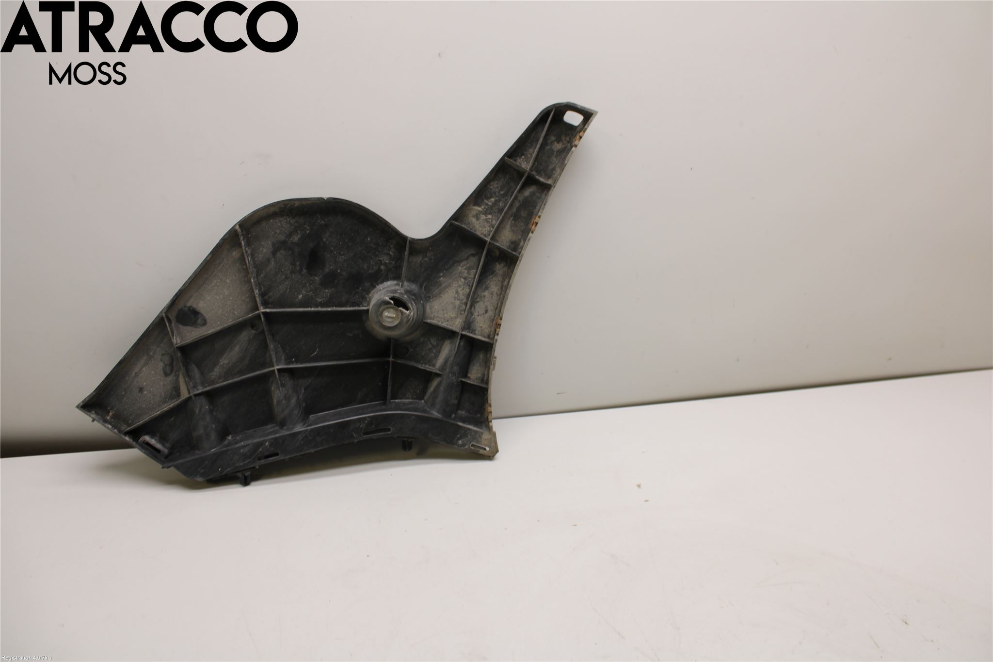 Volvo V60 11-13 Støtfangerfeste Bak Høyre