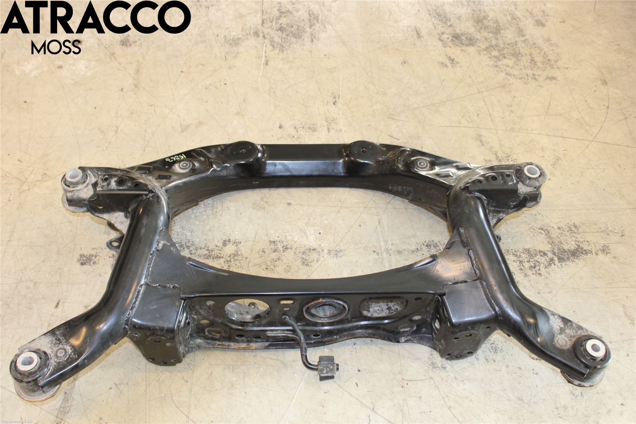 Toyota RAV4 19- Bakaksel Feste Travers-Ramme