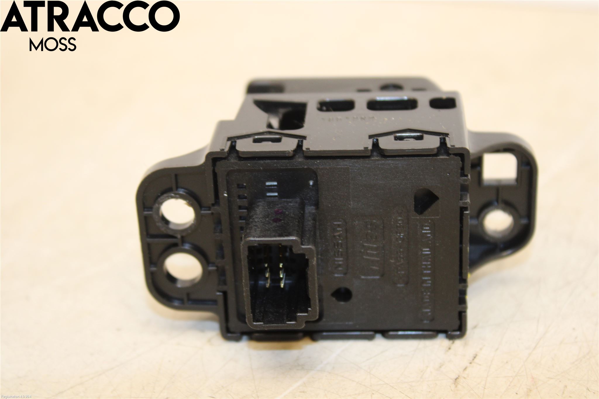 Nissan LEAF 18- Bryter Parkeringsbrems