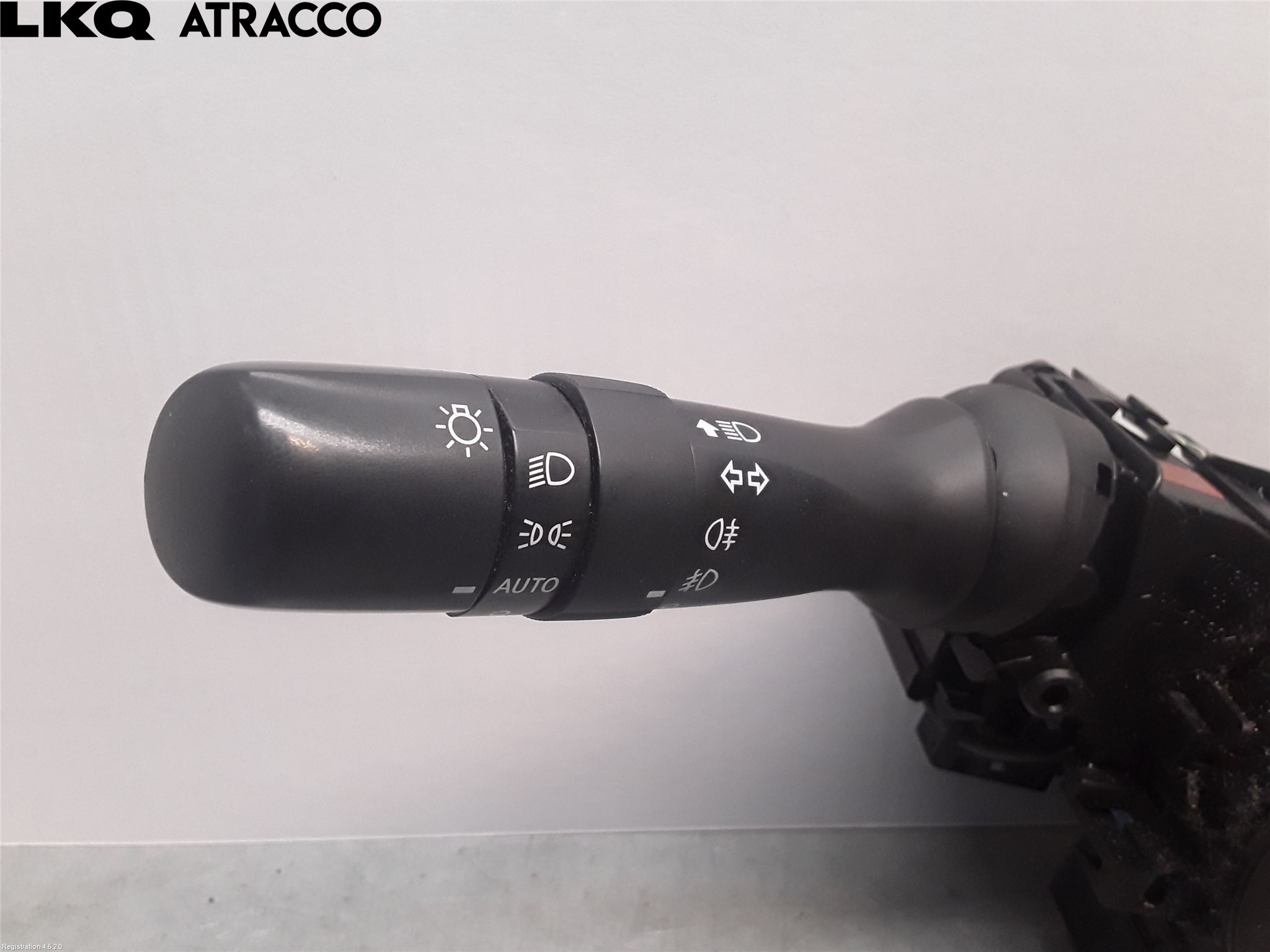 Toyota AVENSIS 09-15 Bryter Ratt Kombi H Og V