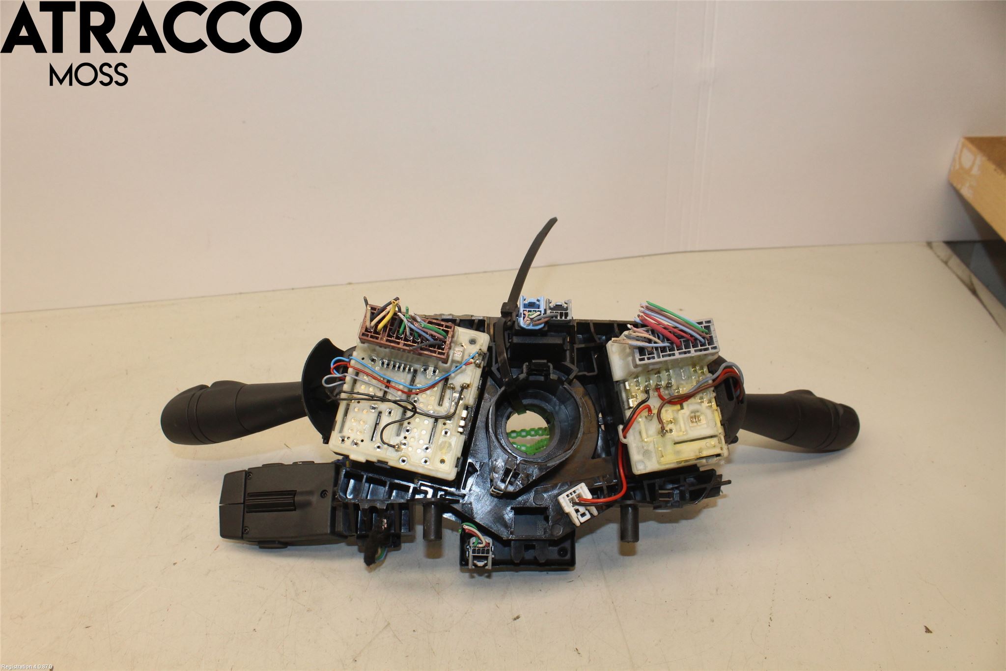 Renault TRAFIC/E-TECH 15- Bryter Ratt Kombi H Og V