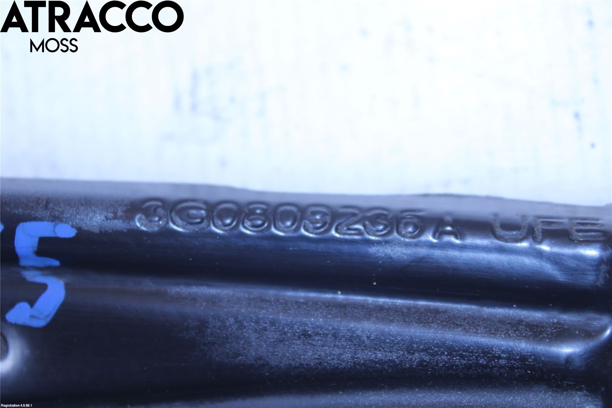 Volkswagen VW PASSAT 15-19 Støtfangerfeste Bak Høyre