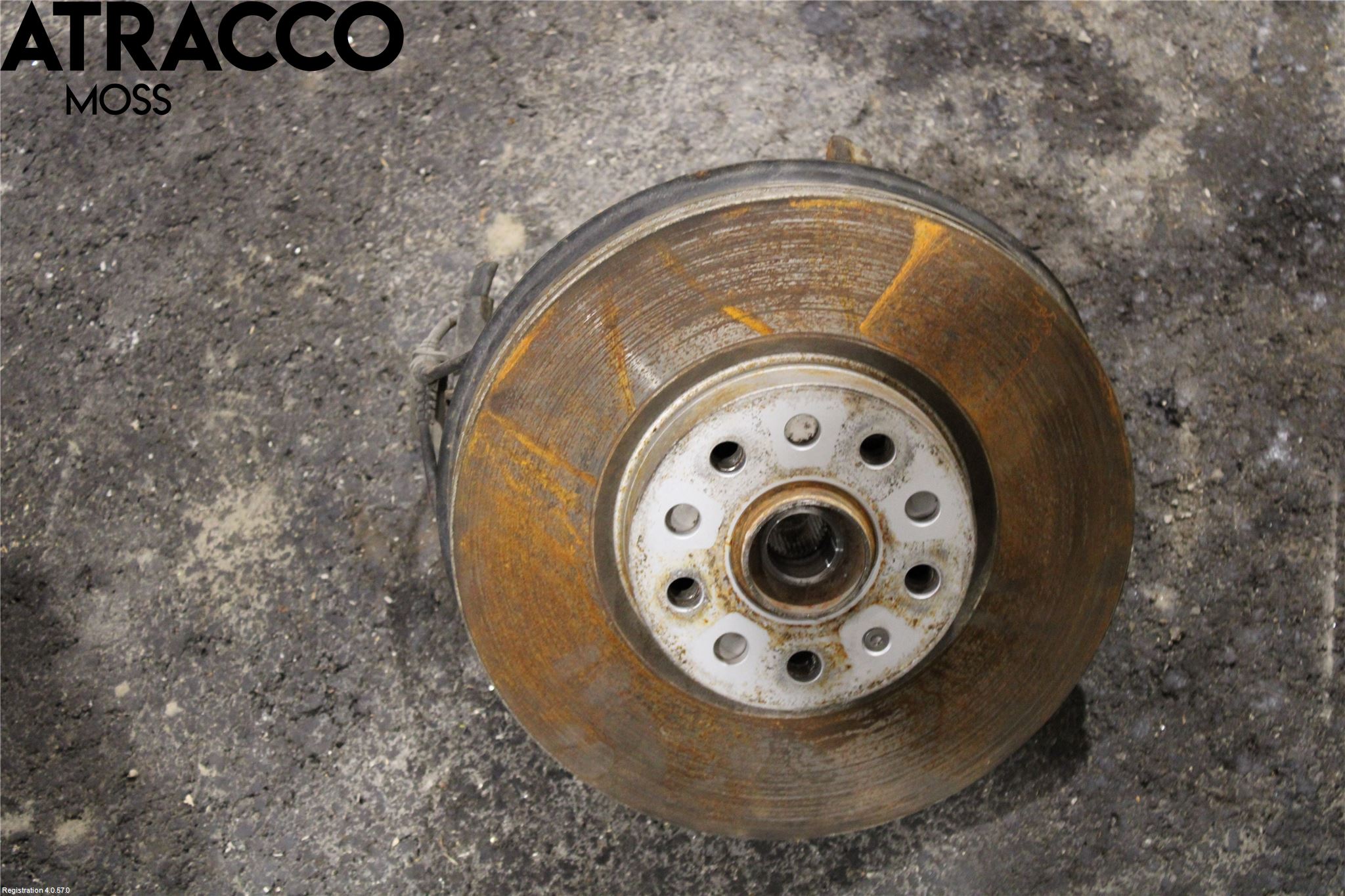 Skoda SUPERB 09-15 Spindel Vf