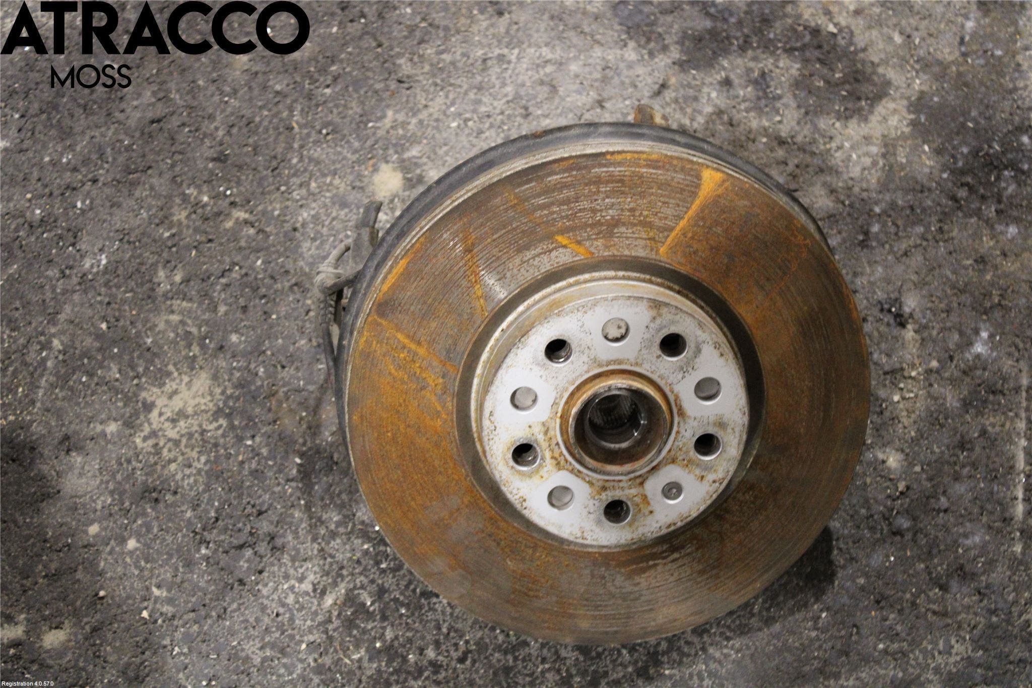 Skoda SUPERB 09-15 Spindel Vf