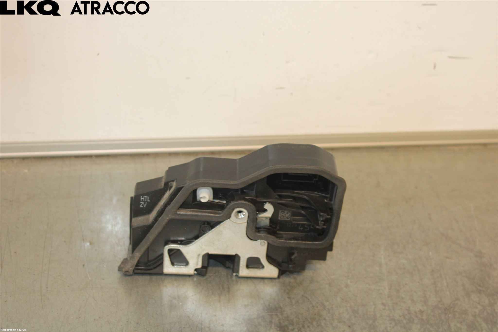 BMW 3 F30/F31/F80 12-19 Dørlås - Låsekasse