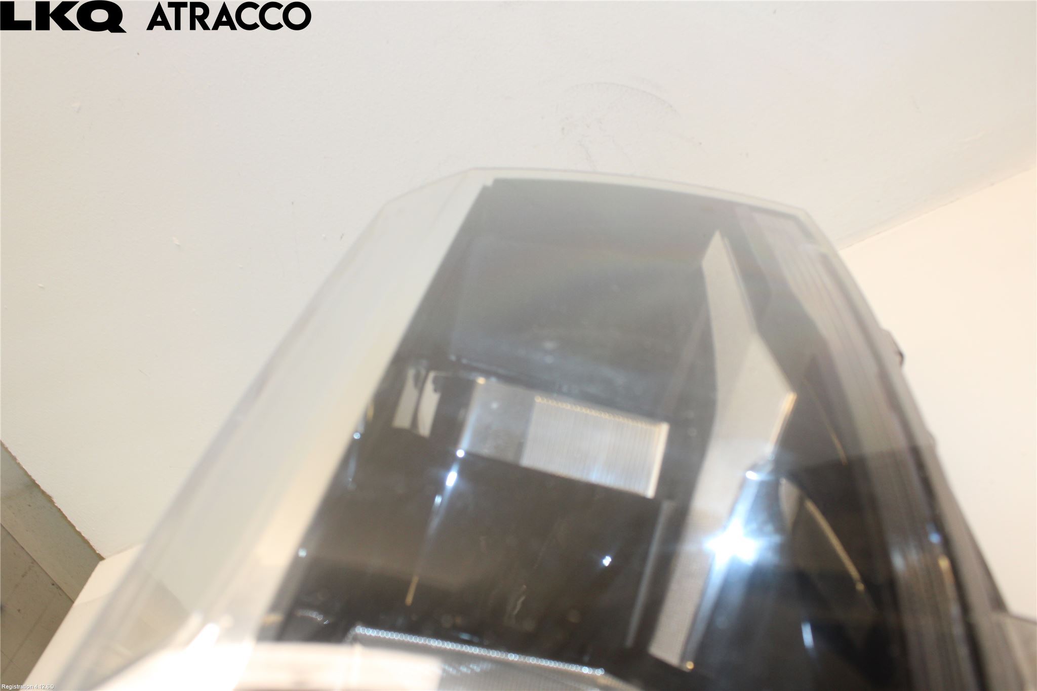 Volkswagen VW CRAFTER II / E-CRAFTER 17- Frontlykt Høyre