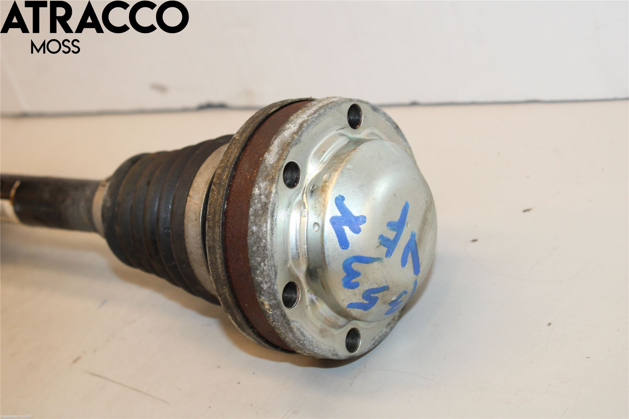 Skoda ROOMSTER Drivaksel Foran Kompl Venstre