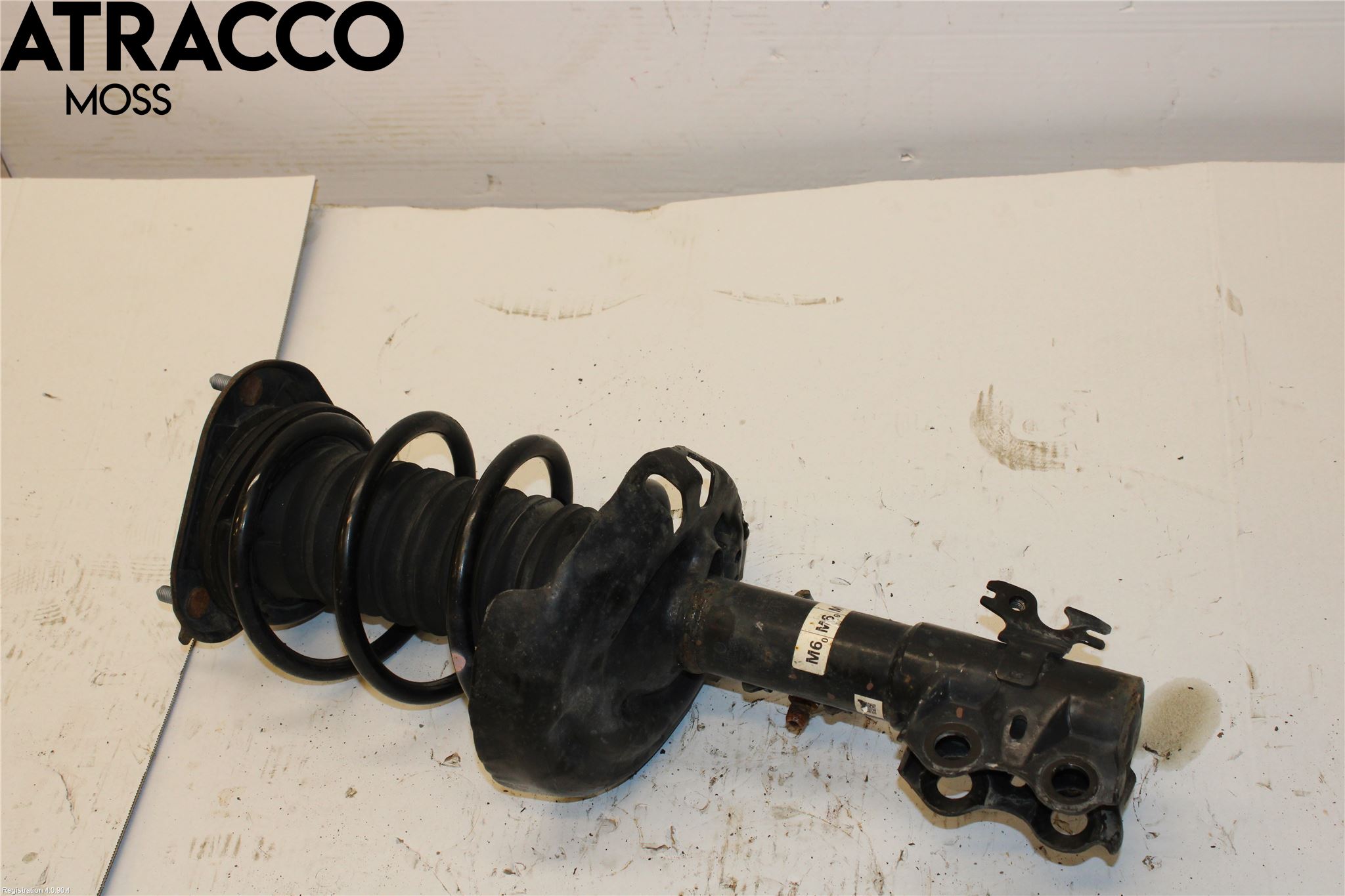 Toyota COROLLA 19- Fjærbein Foran Venstre