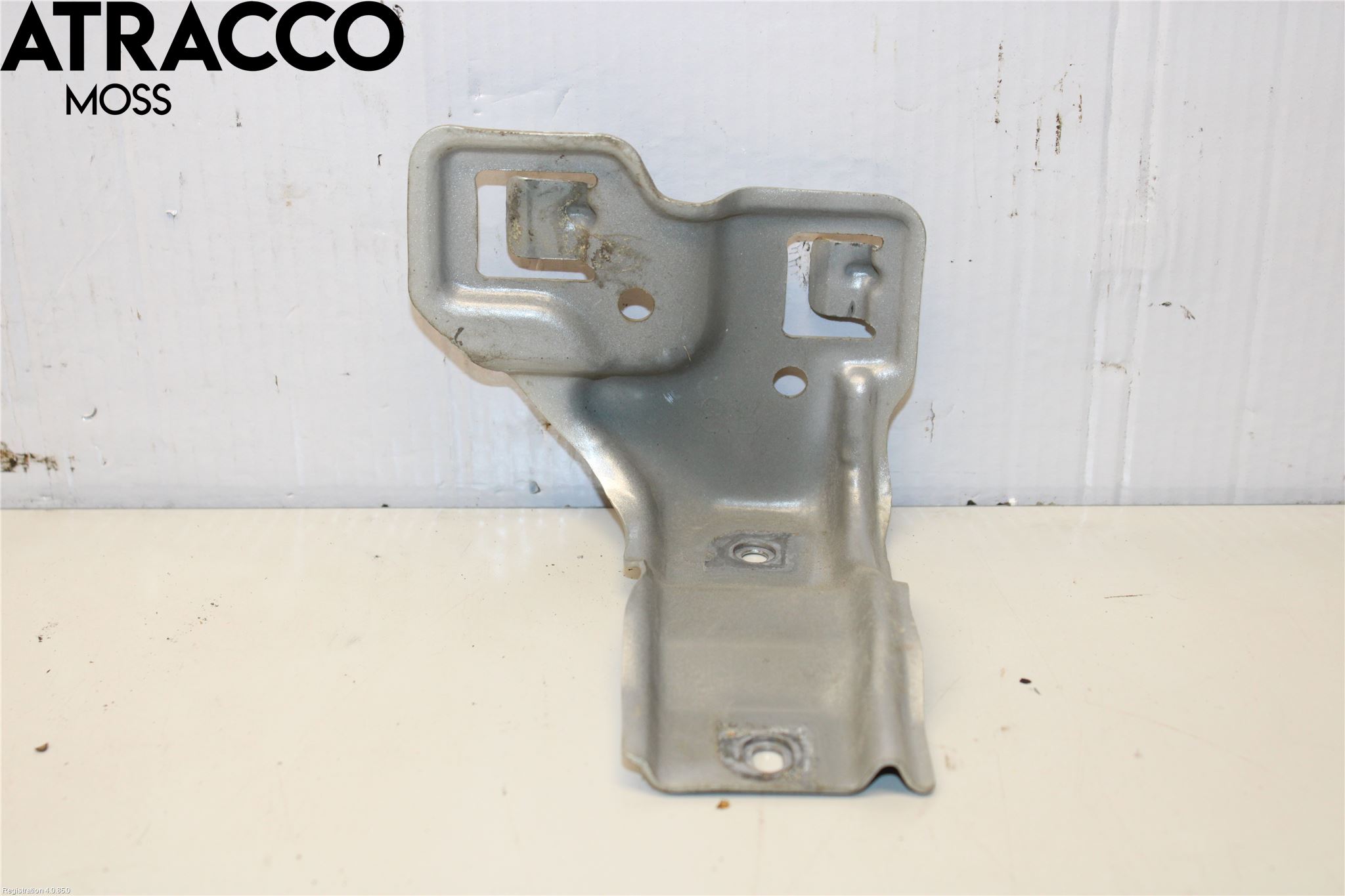 Toyota COROLLA 02-07 Støtfanger Foran Feste