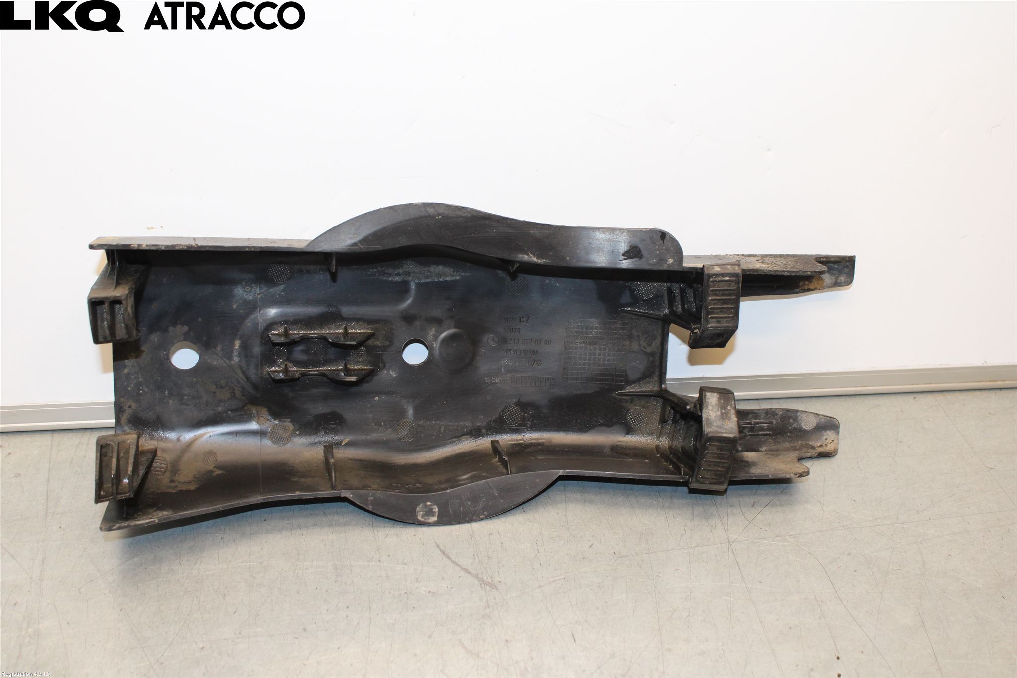 Mercedes-Benz MB C-KLASS (W205) 14-21 Stänkskydd