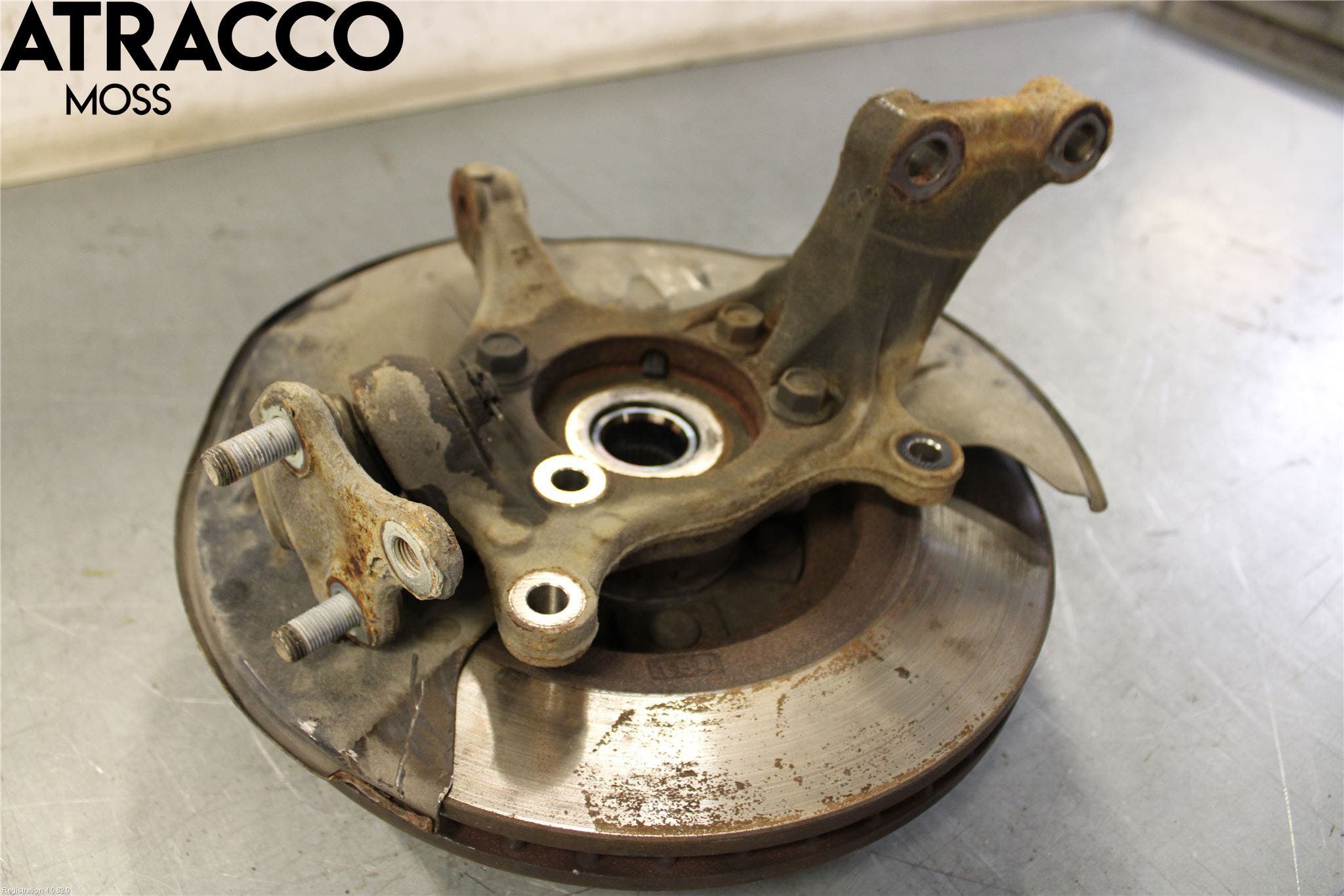 Toyota RAV4 13-18 Spindel Vf