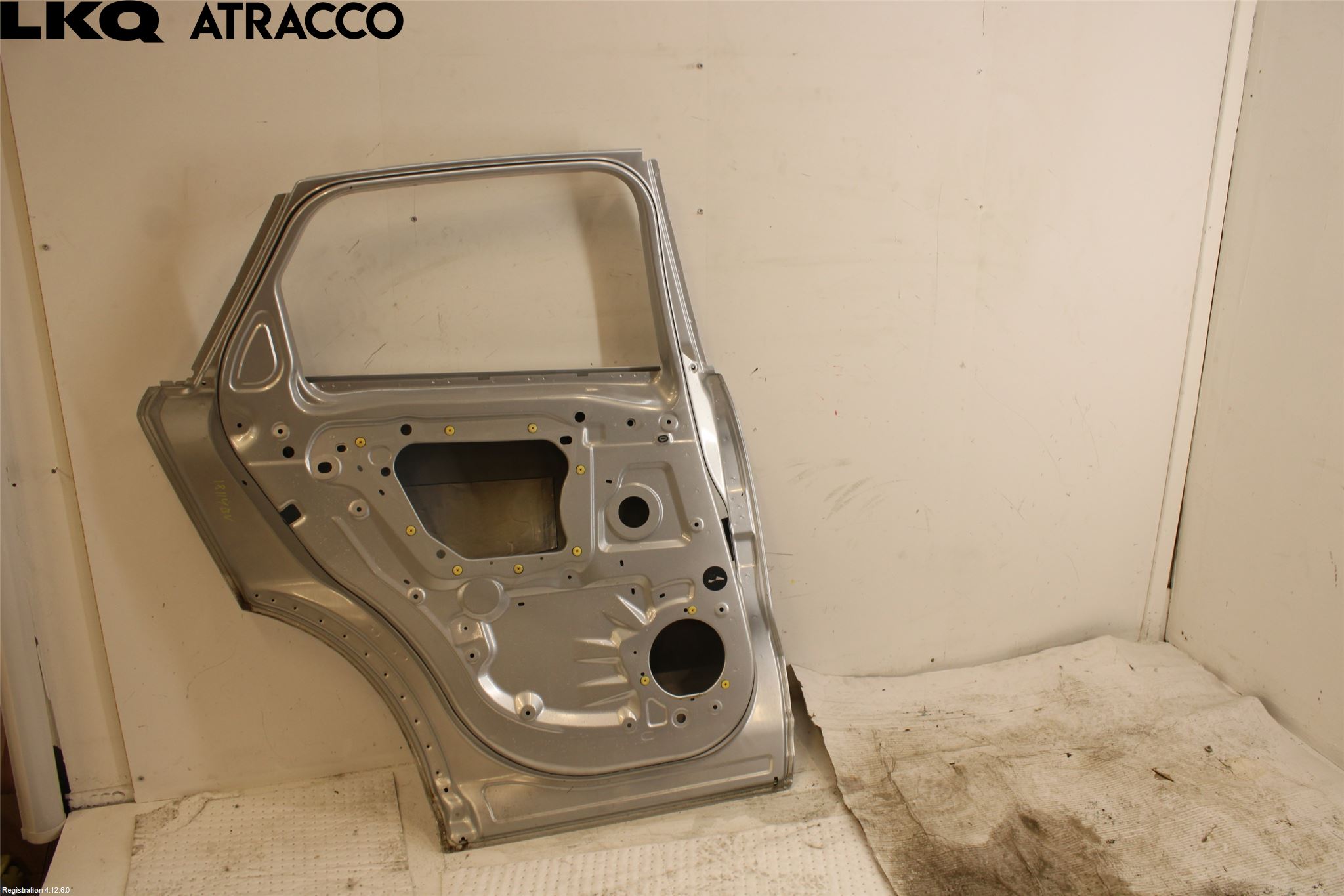 Volkswagen VW POLO 10-17 Dør 4D Foran Høyre