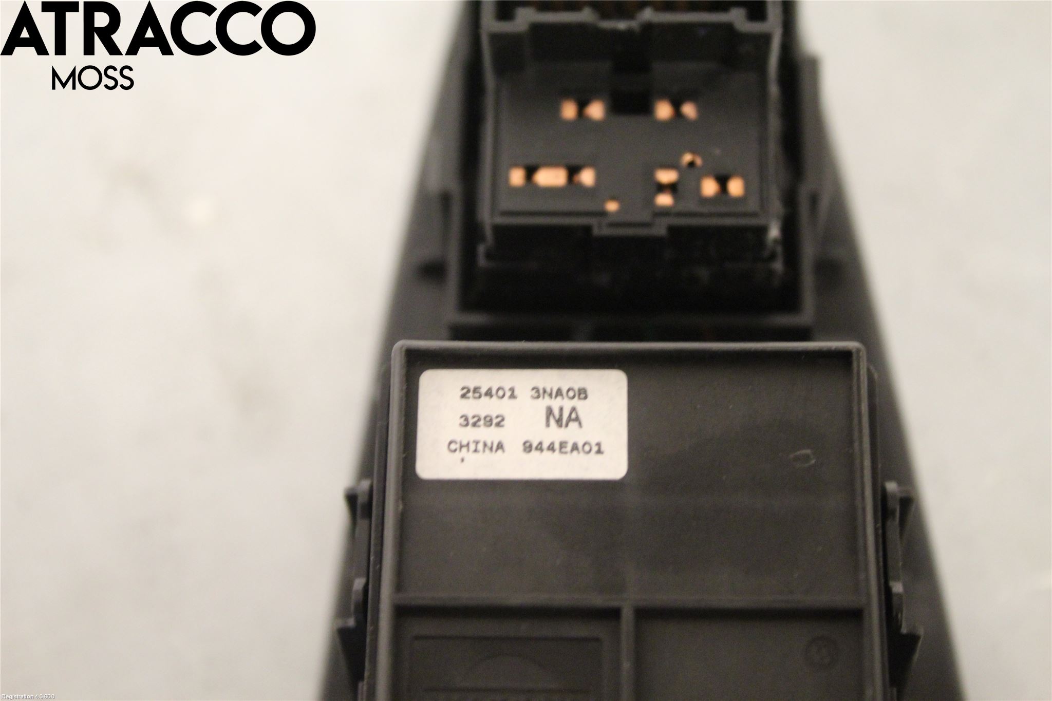 Nissan LEAF 11-17 Bryter Vindusheis