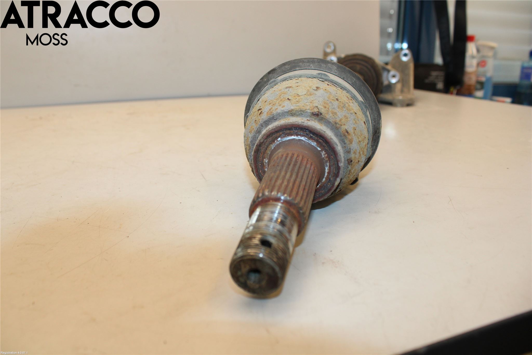 Nissan LEAF 11-17 Drivaksel Foran Kompl Høyre