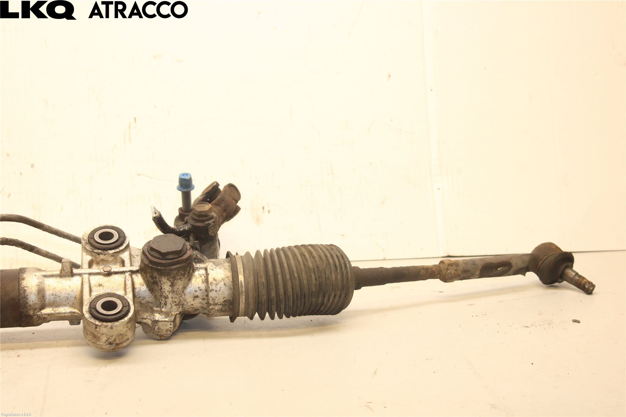 Toyota HI-ACE 06-12 Servo Snekke - Tannstang