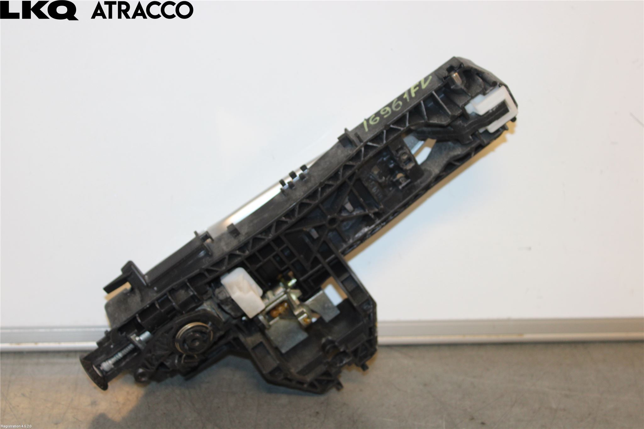Mercedes-Benz MB E-KLASS (W212) 09-16 Dørhandtak Ytre Venstre