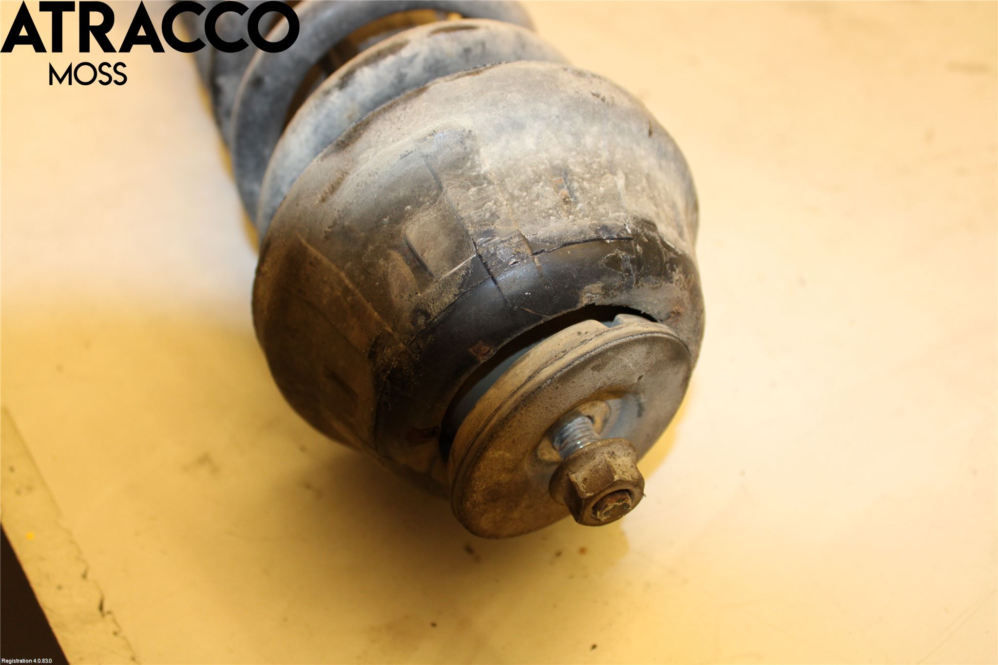 Volkswagen VW AMAROK 2H 10-22 Fjærbein Foran