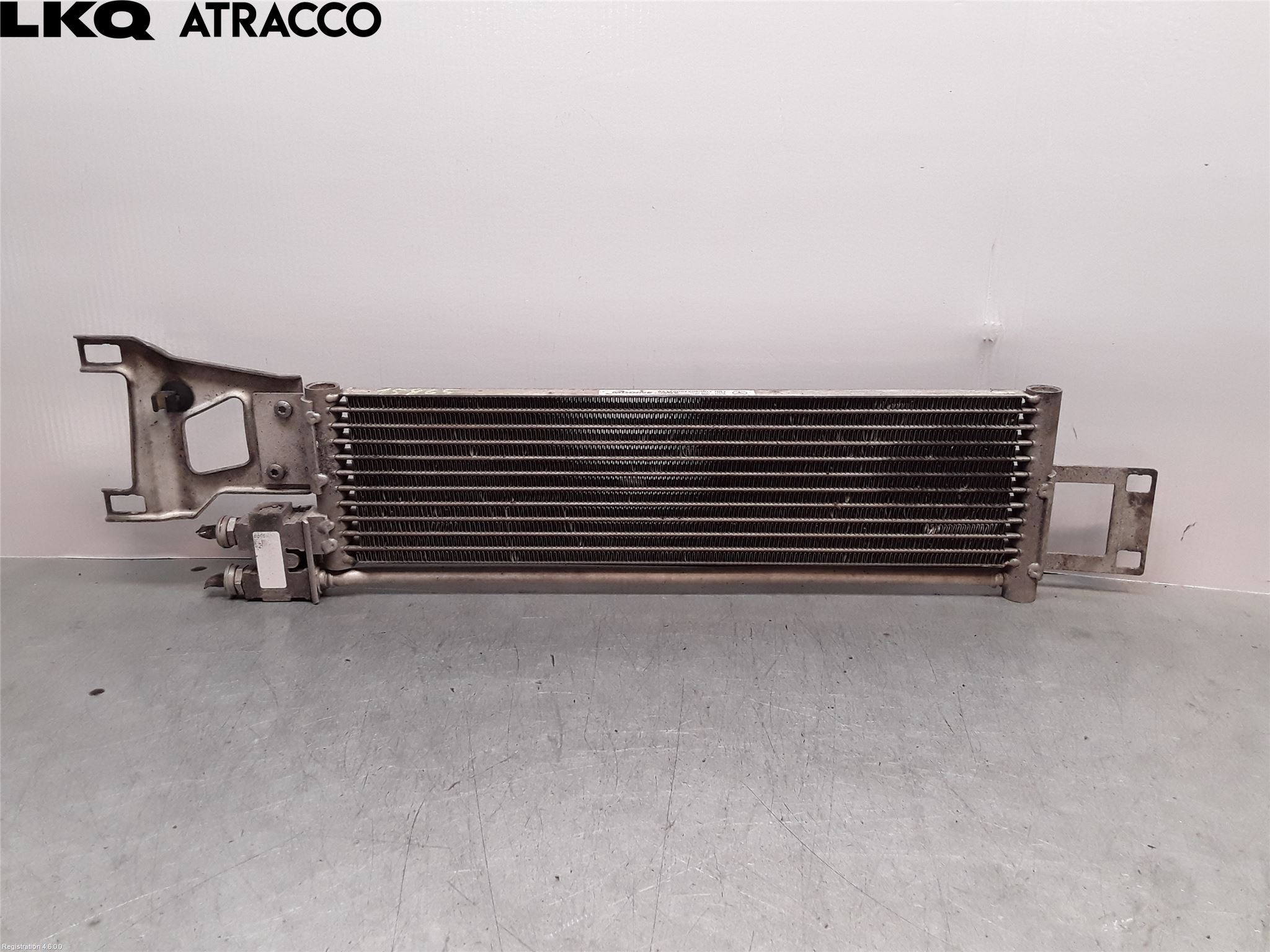 Mercedes-Benz MB E-KLASS (W212) 09-16 Bakaksel Oljekjøler