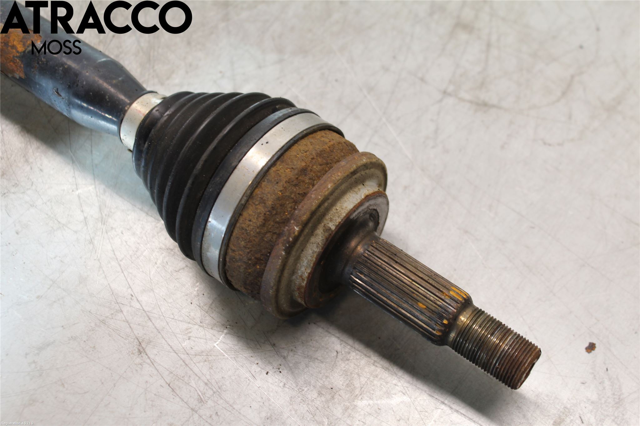 Toyota AURIS 10-12 Drivaksel Foran Kompl Høyre