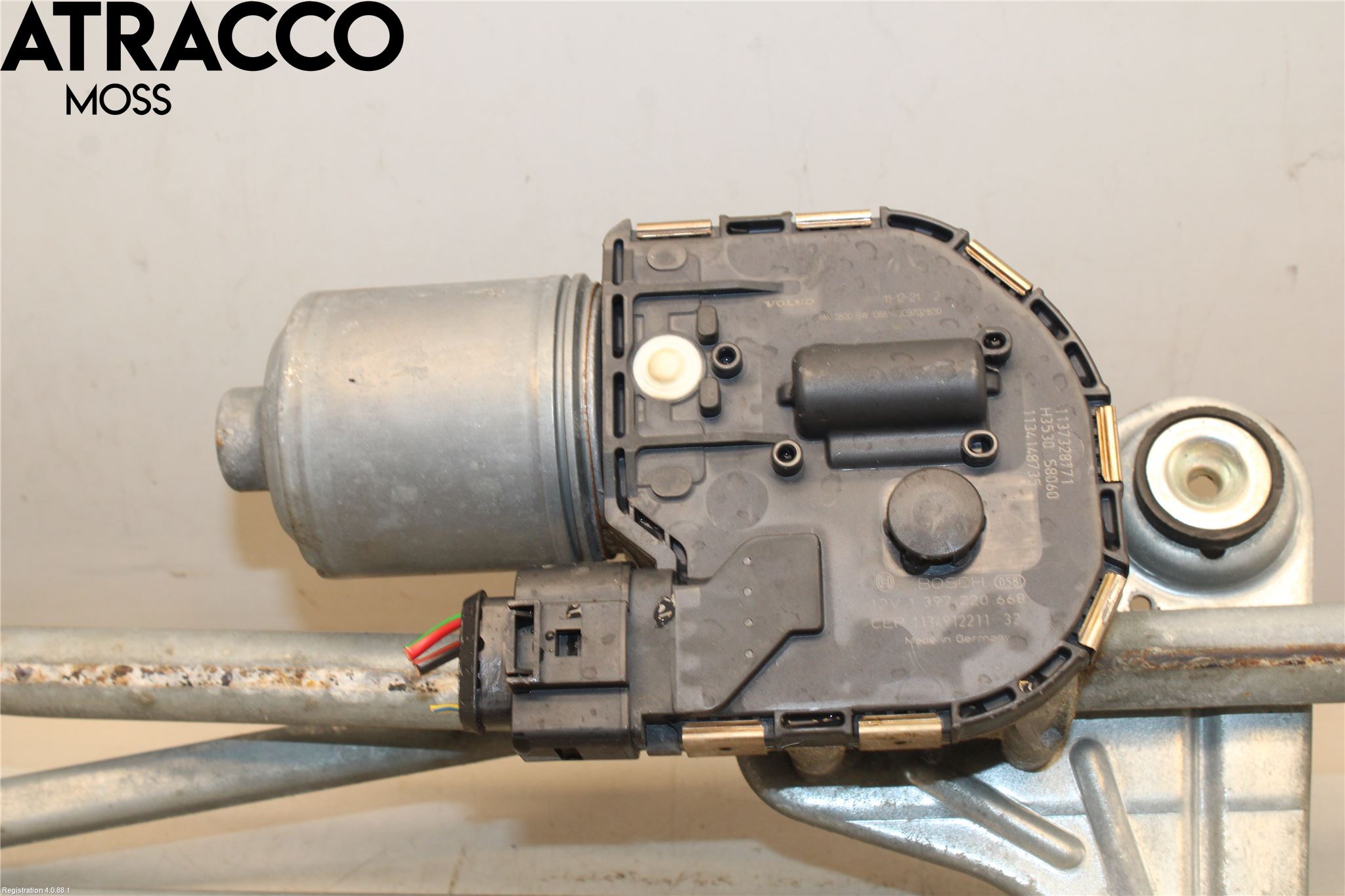 Volvo XC60 09-13 Viskermotor Frontrute