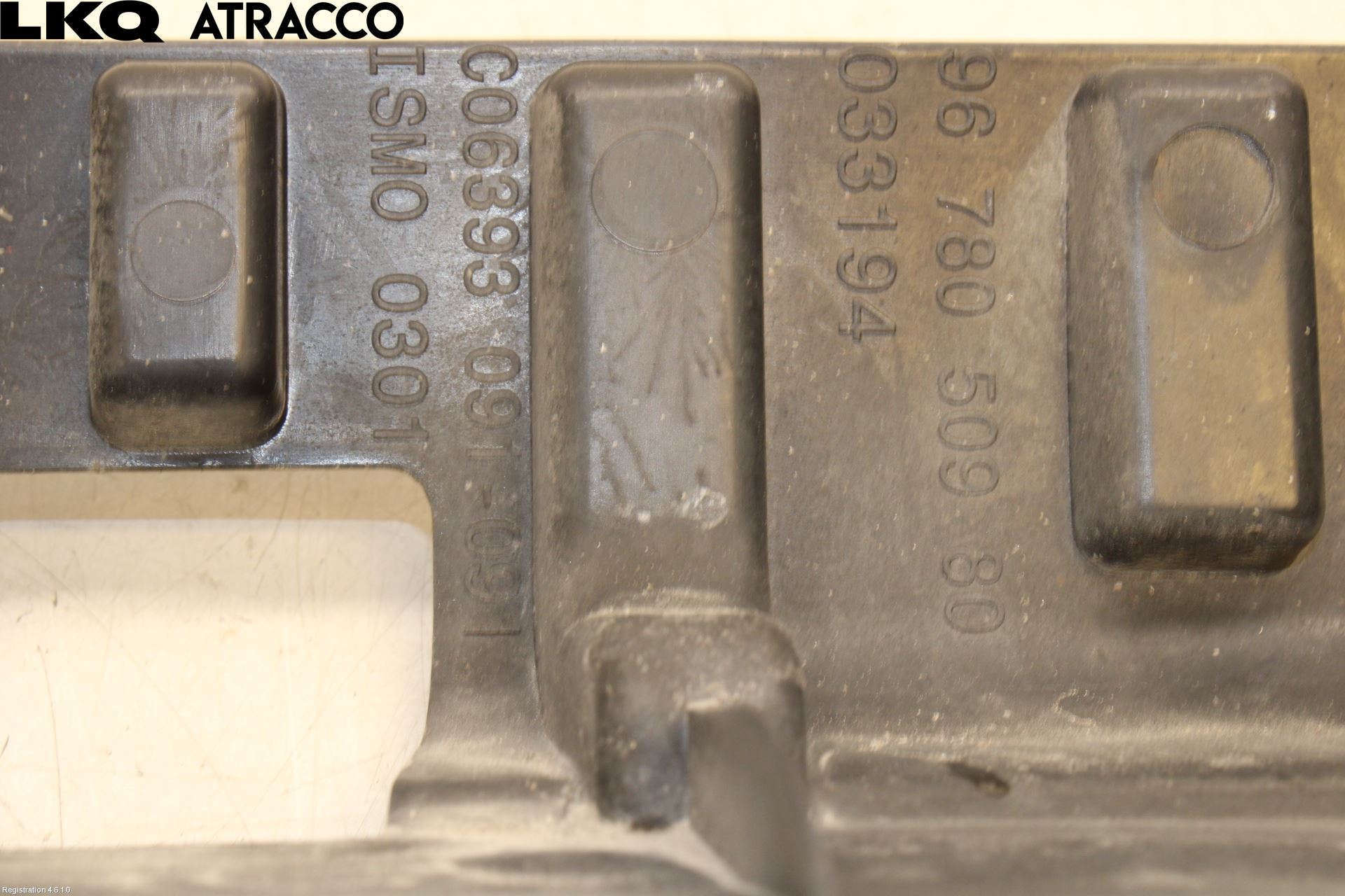 Peugeot 2008 13-20 Støtfanger Bak Midt Del