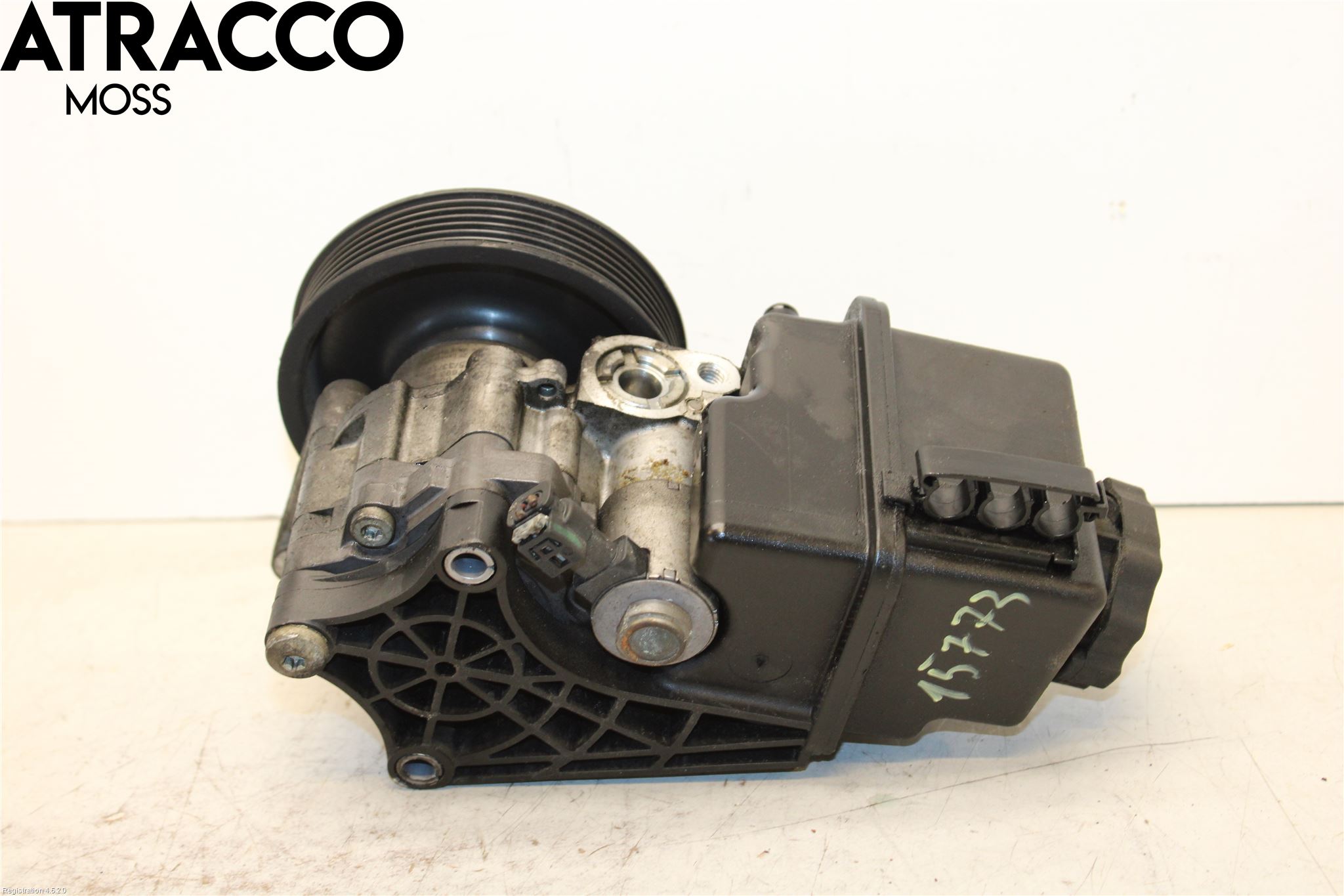 Mercedes-Benz MB E-KLASS (W212) 09-16 Servo Pumpe