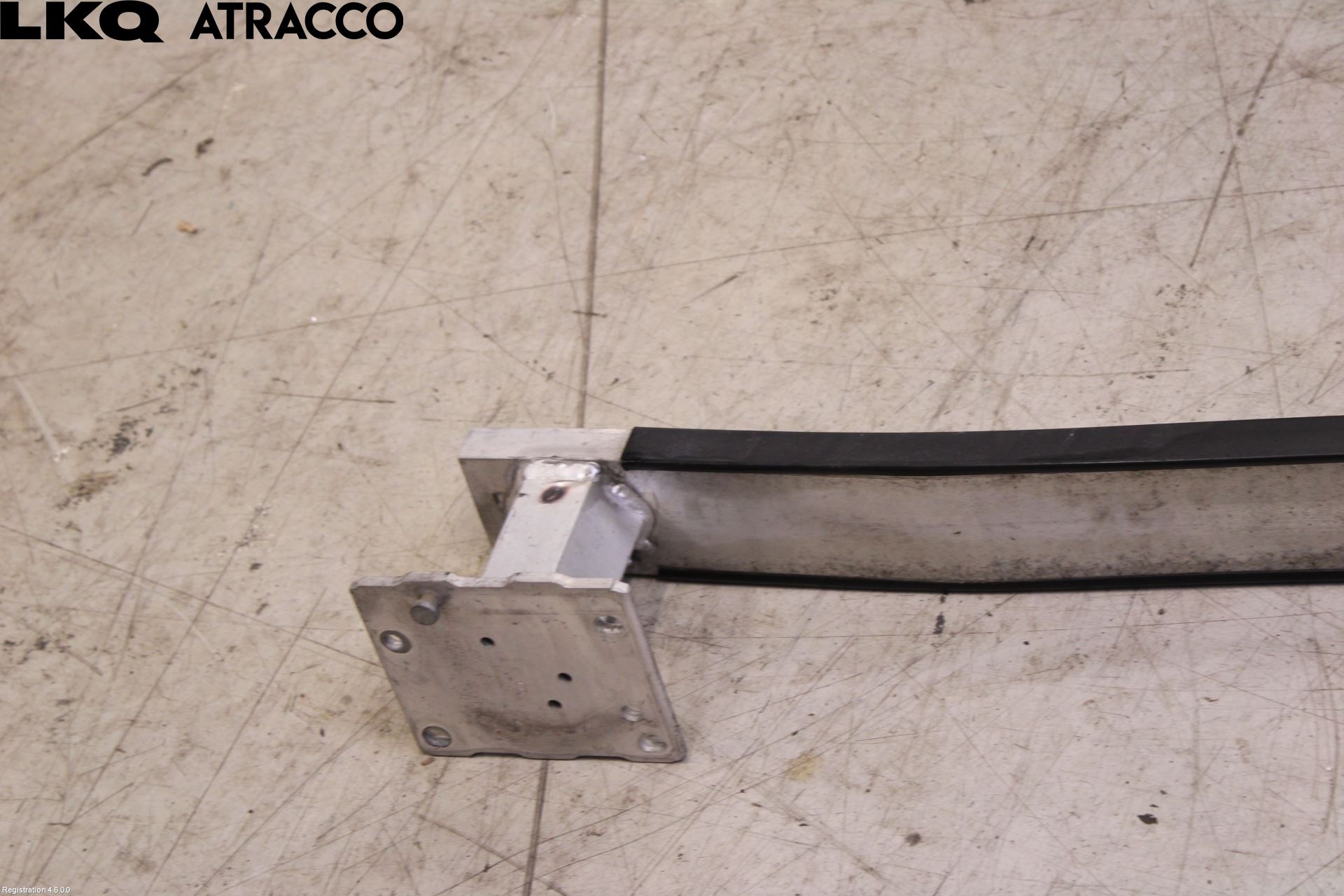 Peugeot 307     05-08 Støtfanger Foran Bjelke