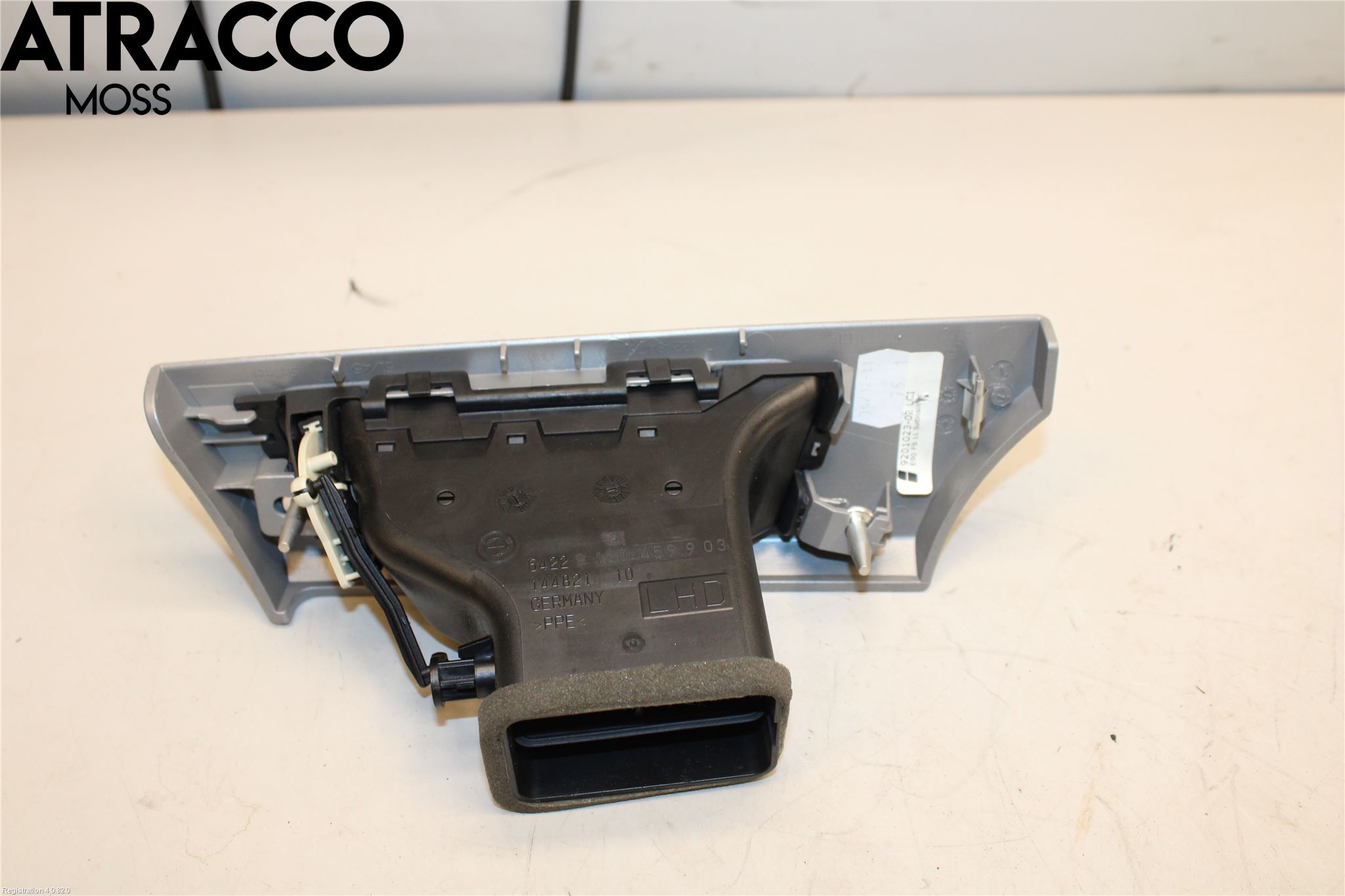 BMW 3 E90/91 SED/TOU 05-12 Dashbord Kanal - Dyse