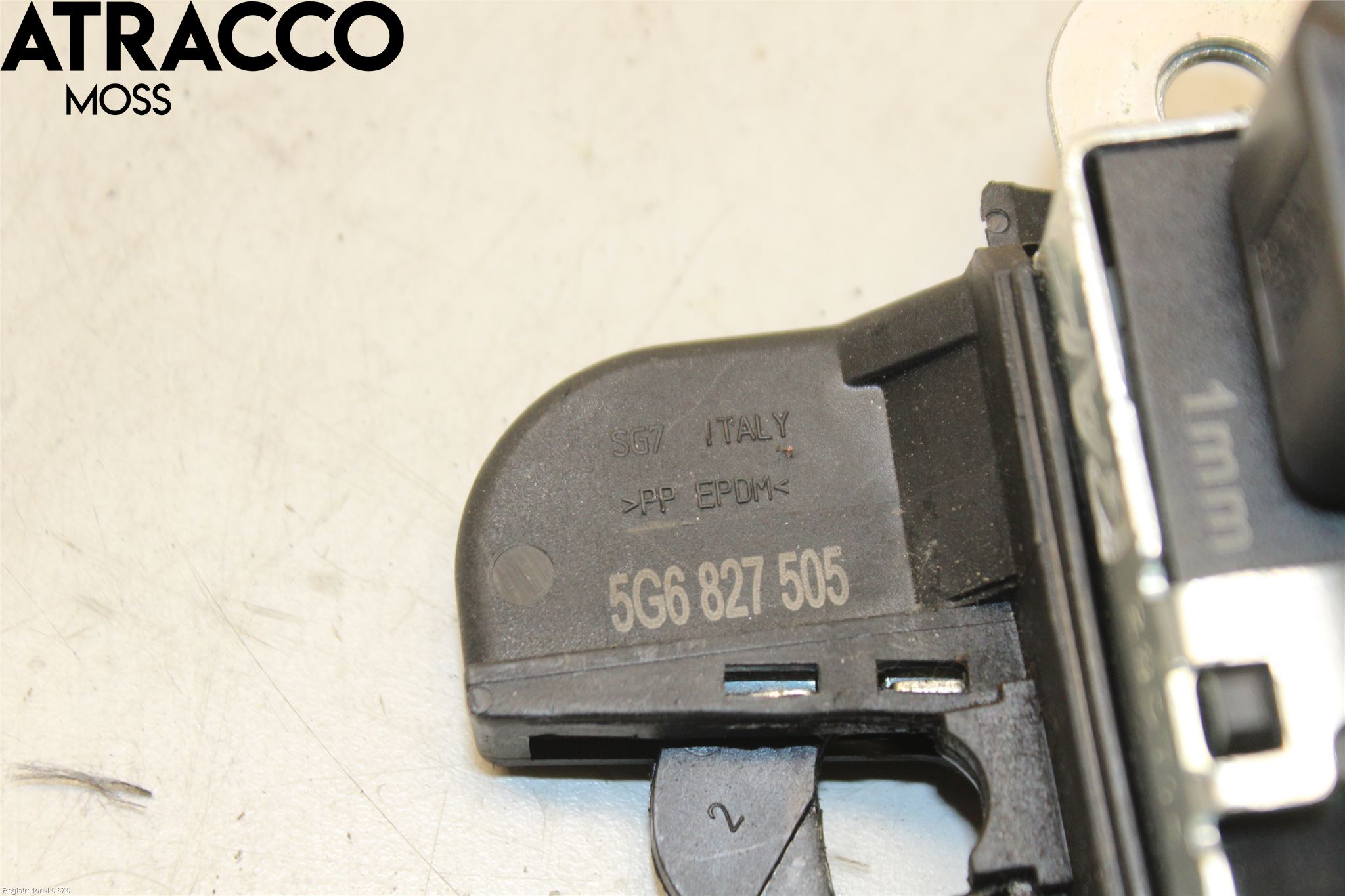 Volkswagen VW GOLF / E-GOLF VII 13-20 Bakluke-Lokk Låsekasse