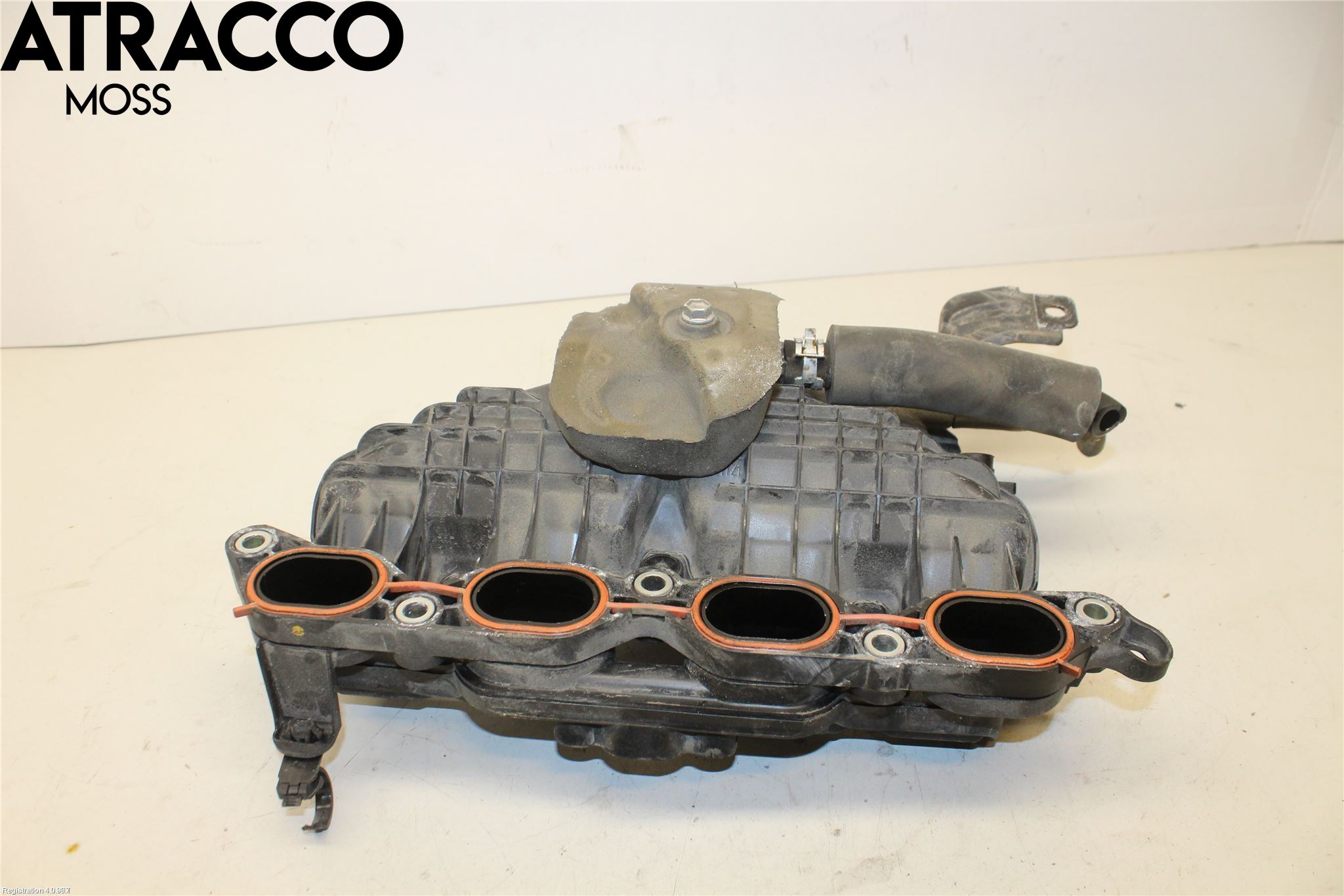 Toyota YARIS XP130 15-20 Innsugningsmanifold