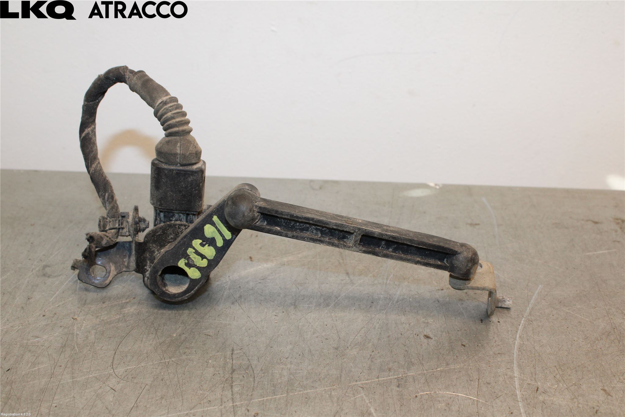 Porsche TAYCAN 20- Nivåreg Sensor