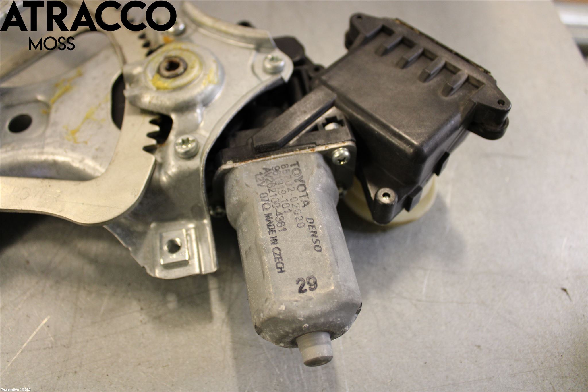 Toyota AURIS 13-19 Vindusheis El Komp