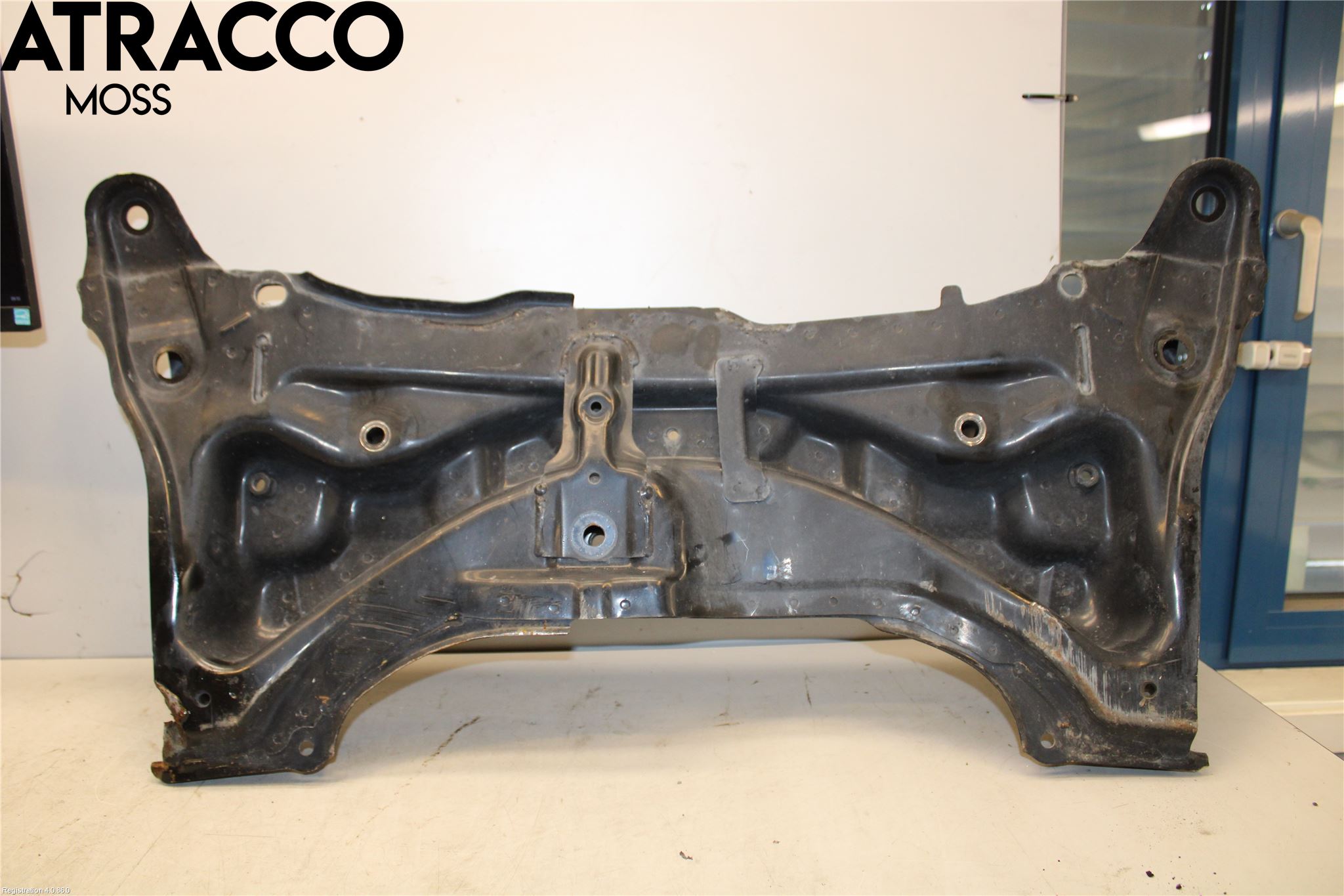 Toyota YARIS XP130 12-14 Forstillingsbjelke(Tvergående)