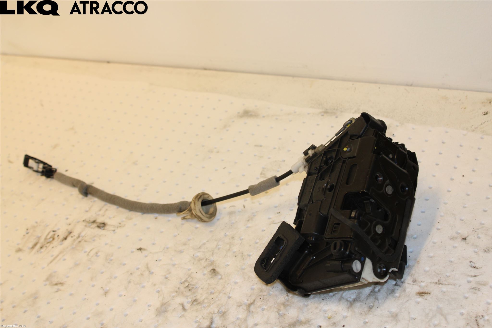 Volkswagen VW PASSAT 15-19 Dørlås - Låsekasse