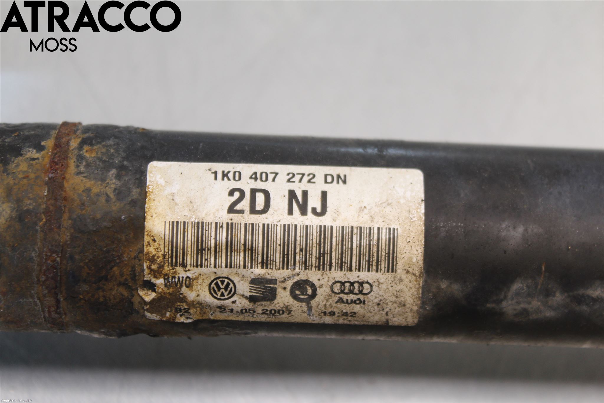 Volkswagen VW PASSAT 05-11 Drivaksel Foran Kompl Høyre