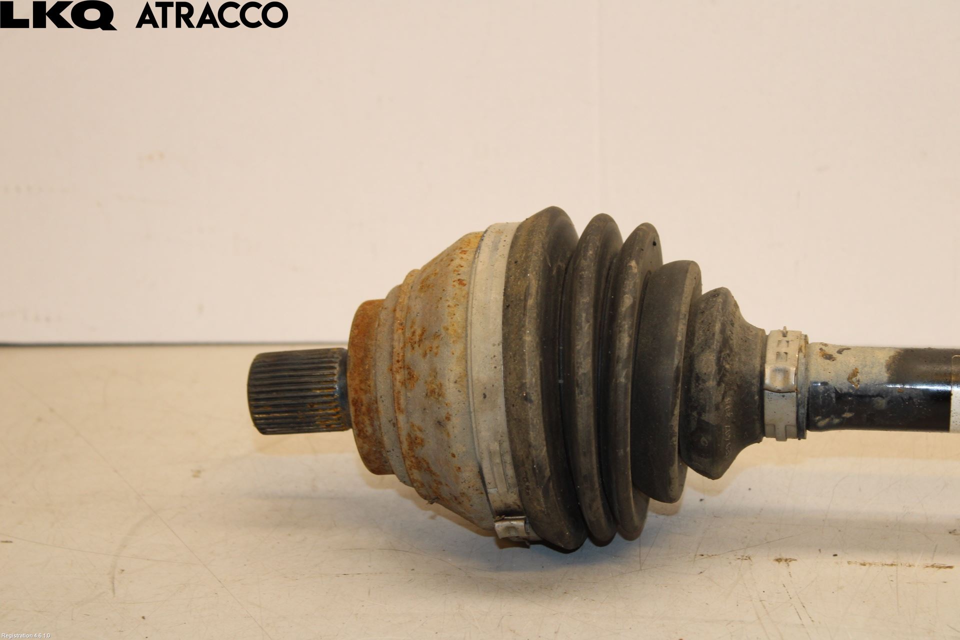 Volkswagen VW CADDY 11-15 Drivaksel Foran Kompl Venstre